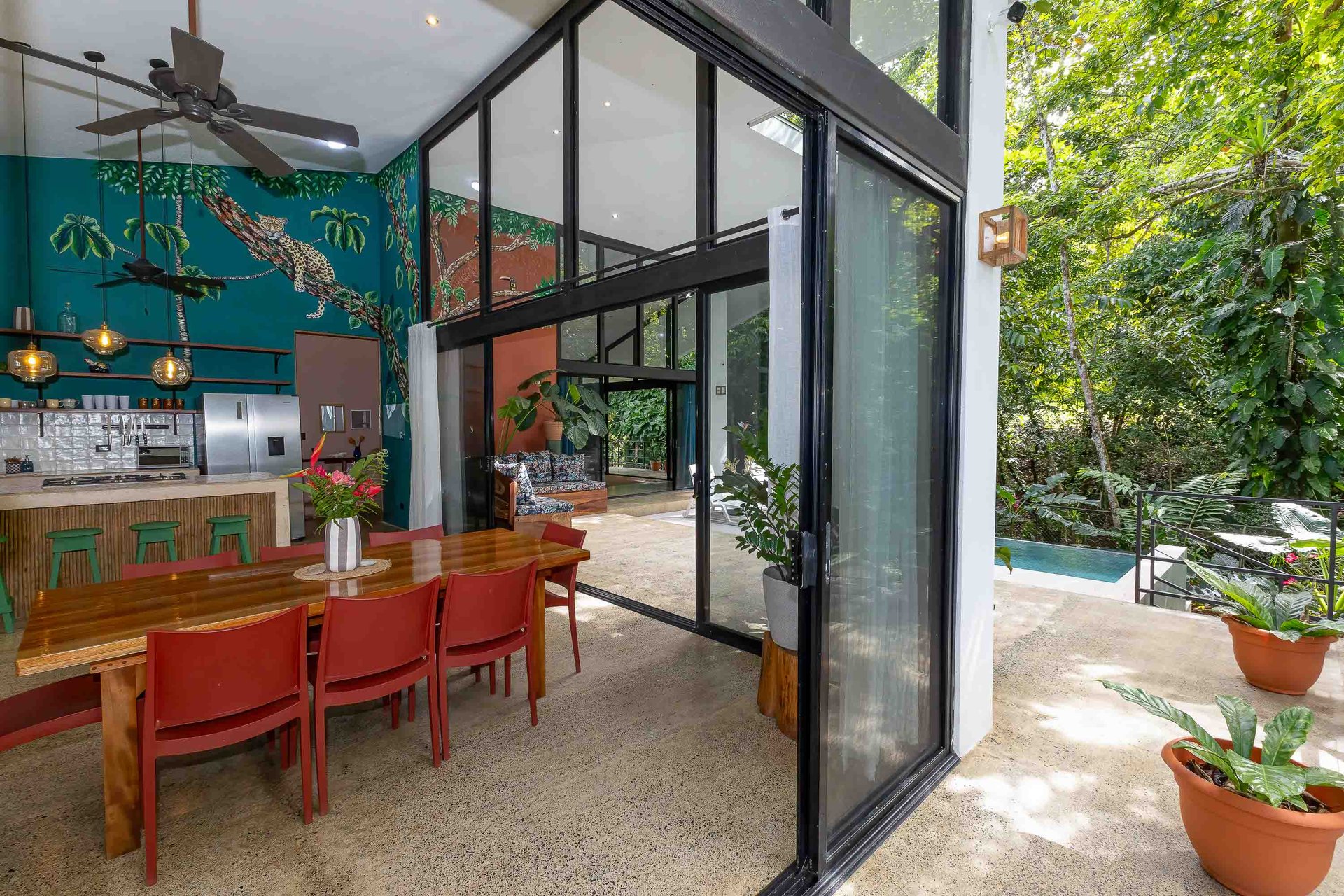 Furnished and Turnkey Home Rainforest Villa with Pool and Creek