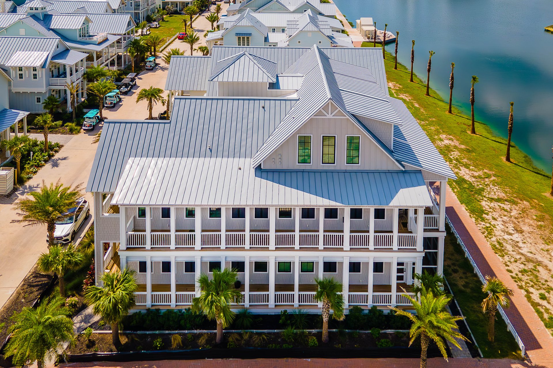 200 Lakeshore Street, Port Aransas, TX 78373