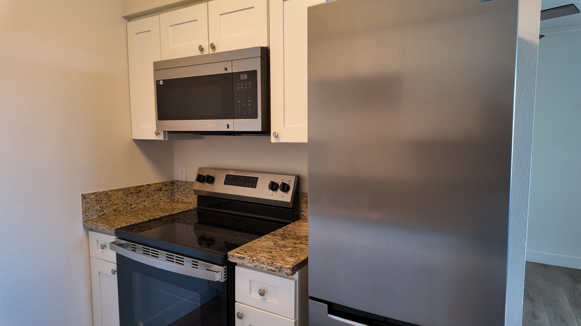 417 South 10th Street #I Las Vegas, NV 89101