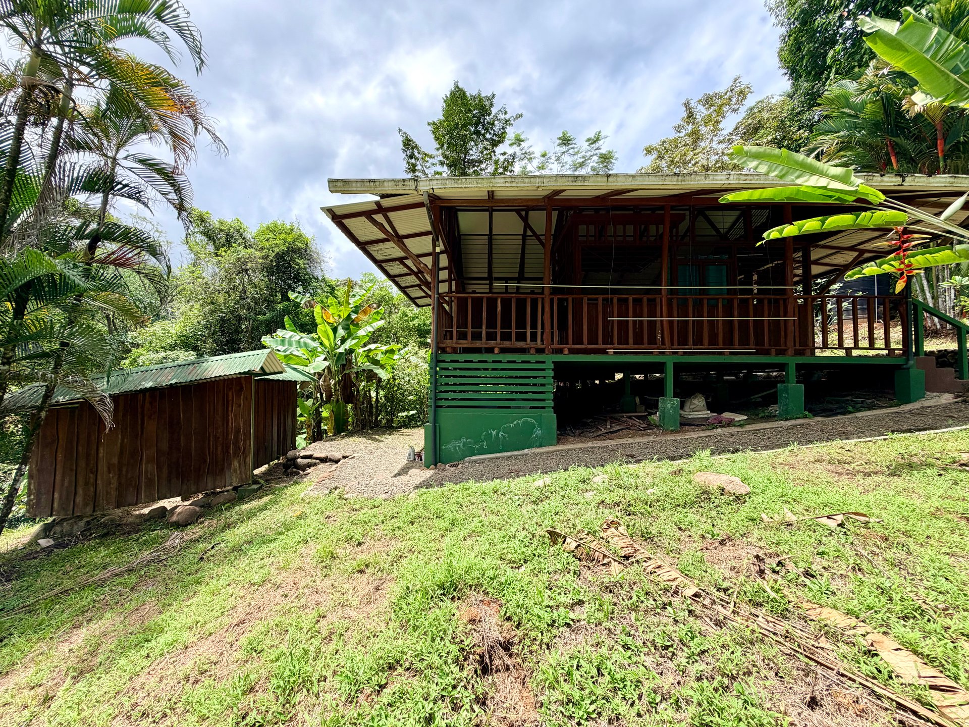 La Unión Road Investment Opportunity - 2.2 Acres with Existing Teak Cabin & River Access 