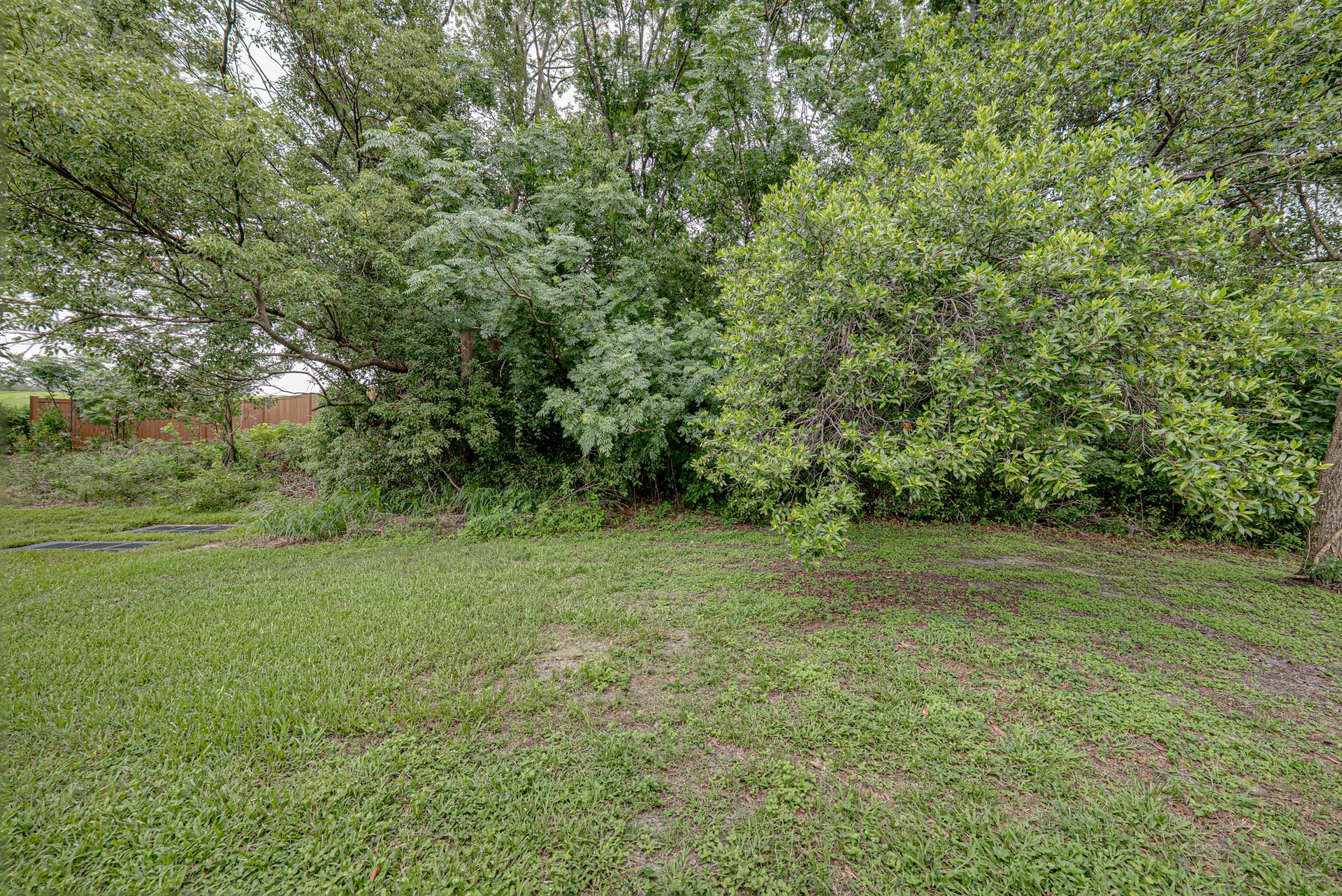 12322 EASTPOINTE DR