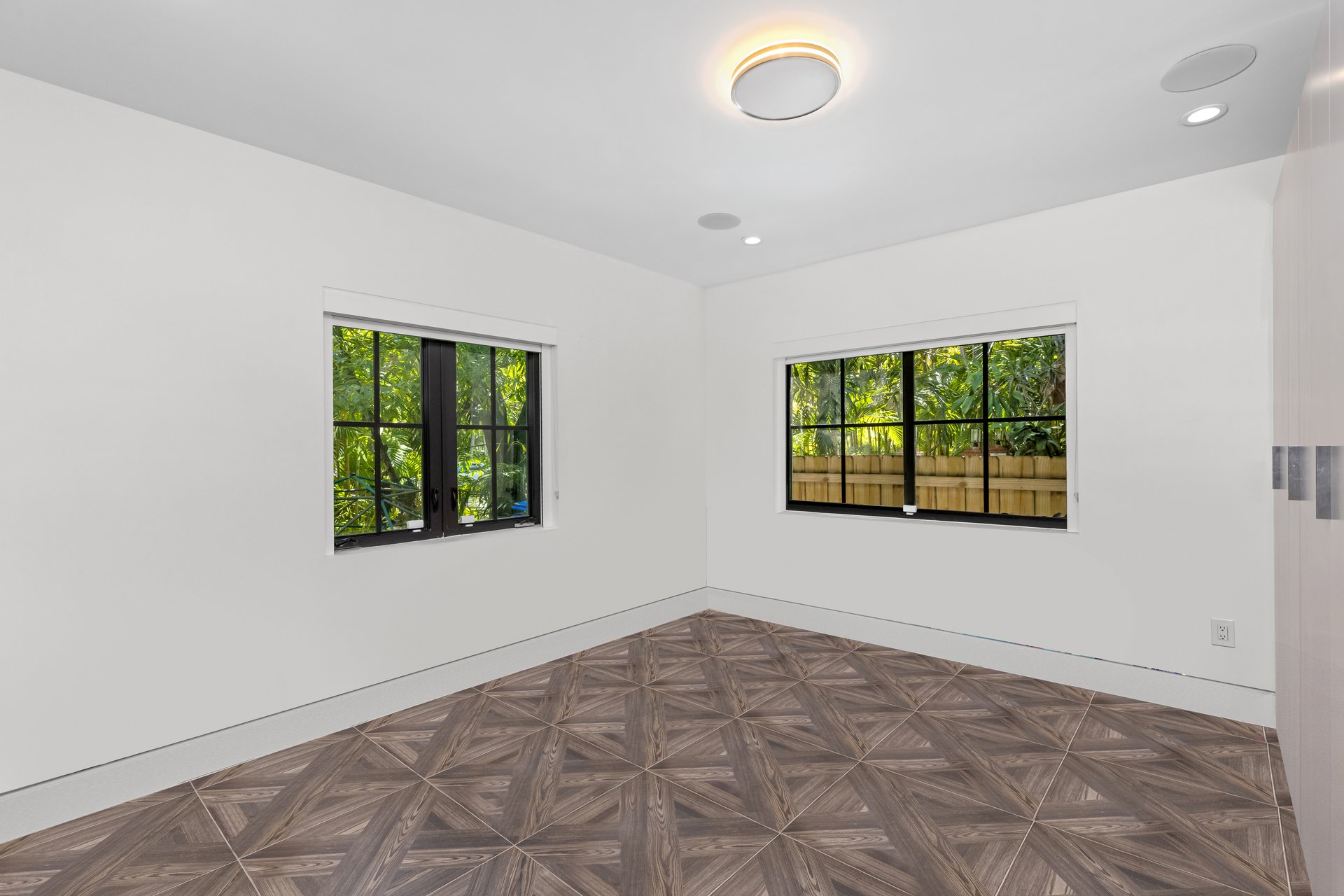 Spring Garden | Modern Luxury