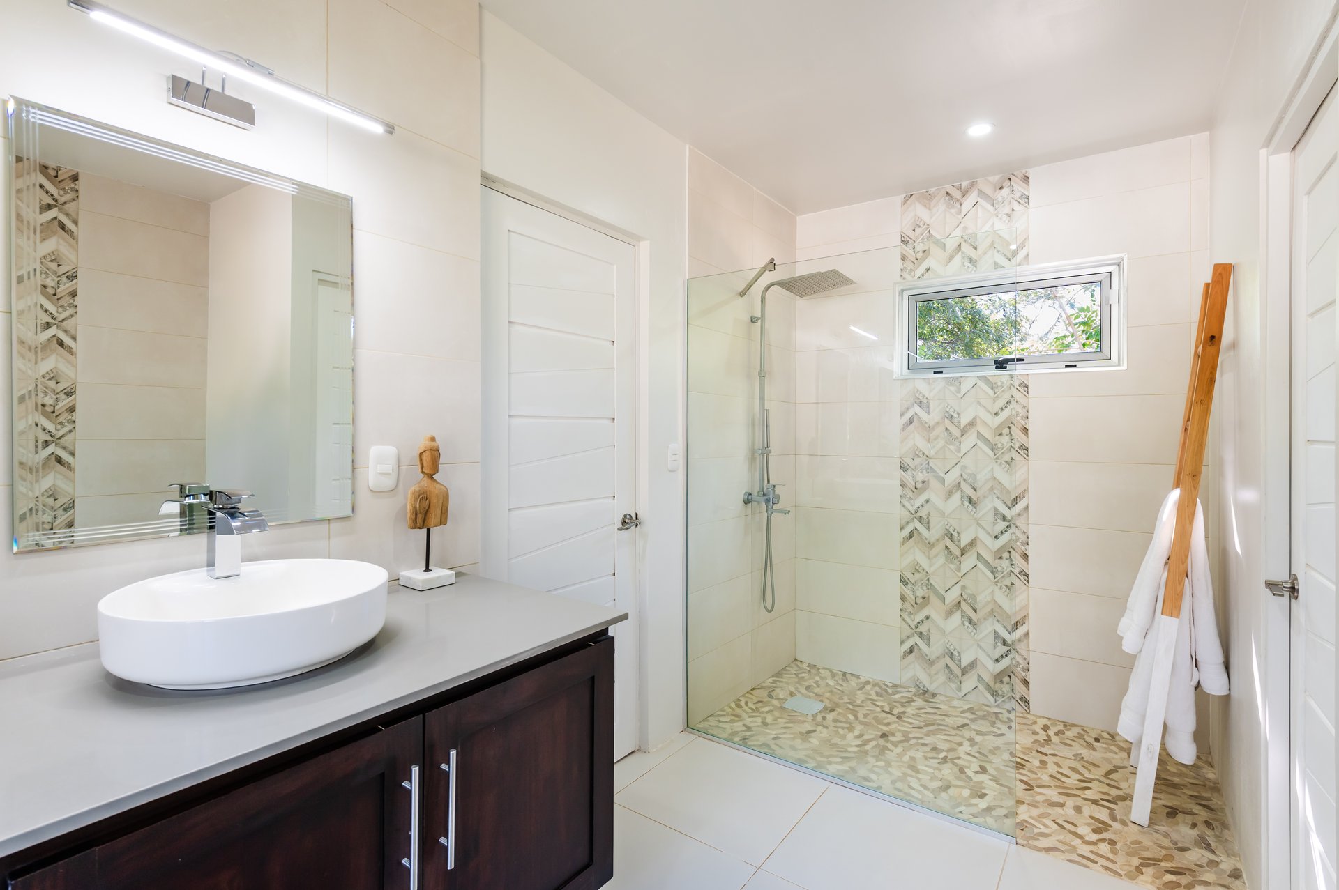 Casa Siempre Sabado | Walk to the beach luxury home in Playa Brasilito