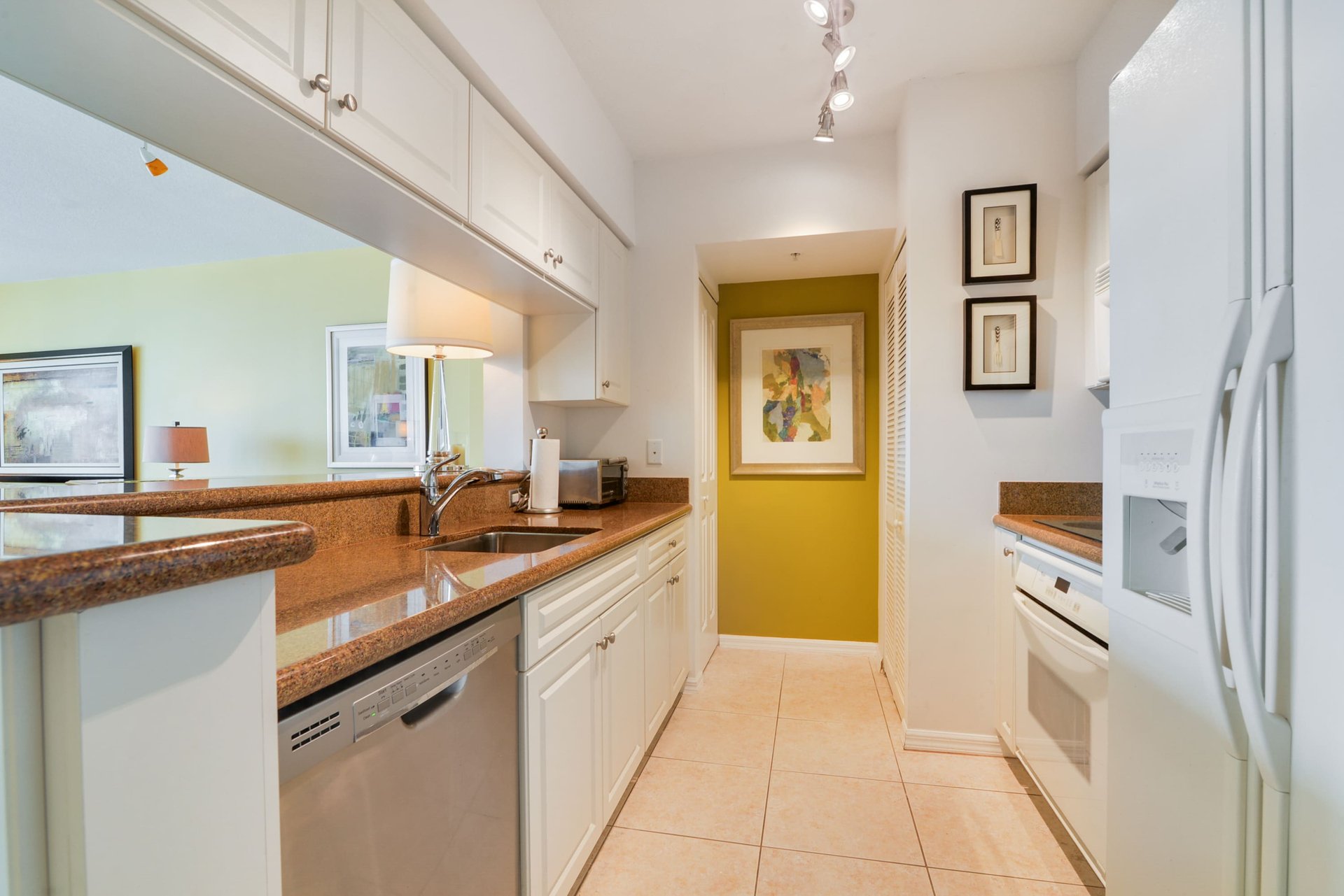 347 N New River Dr E Unit: 2707