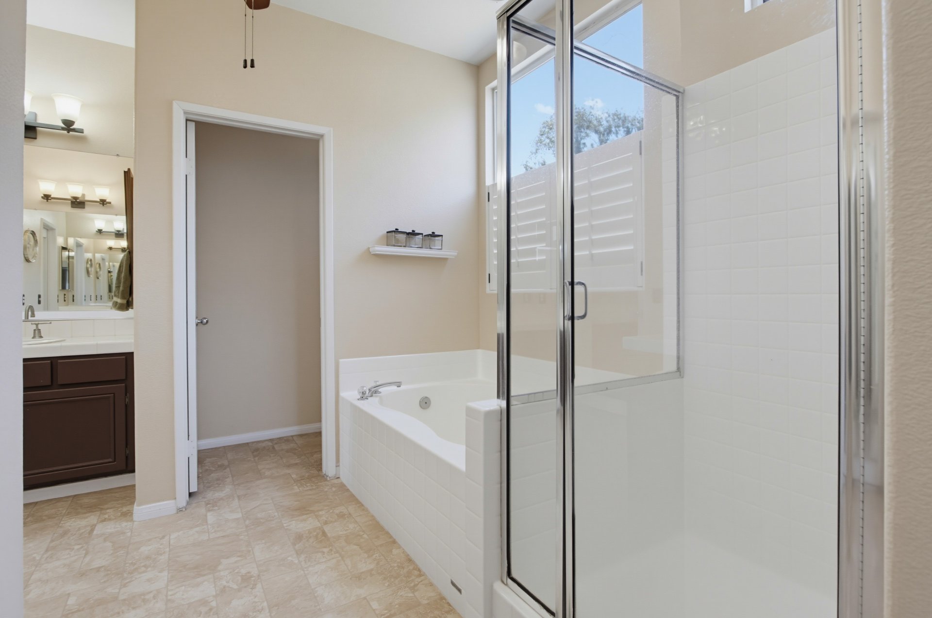 3350 Avocado Vista Ln