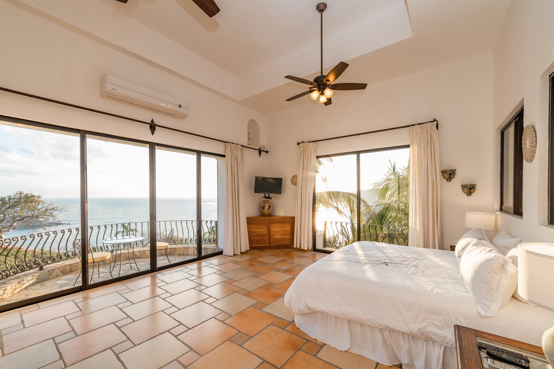 5 Bedroom, Single Family Home, Villa Encantada 