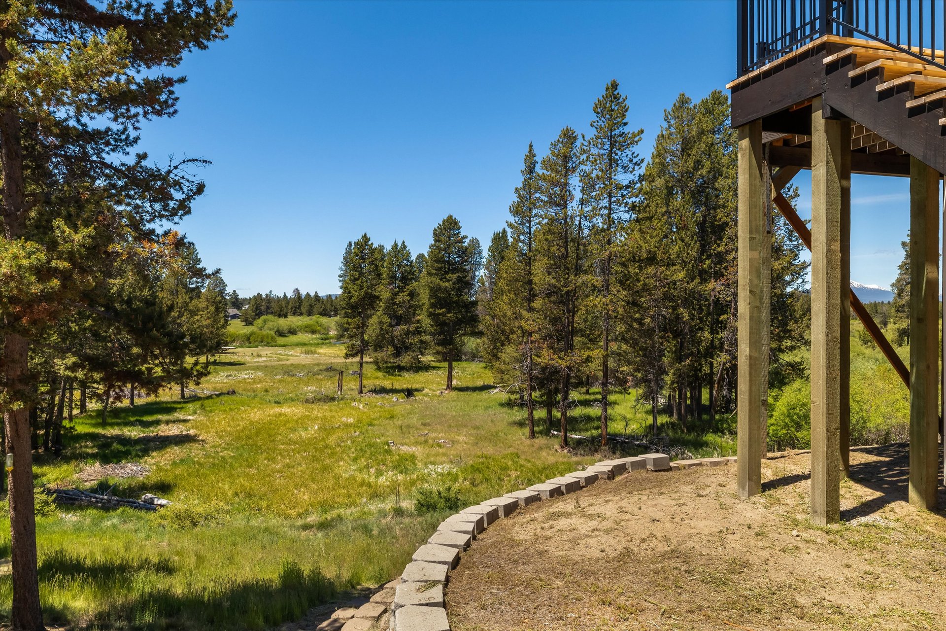 53345 Riverview Drive
