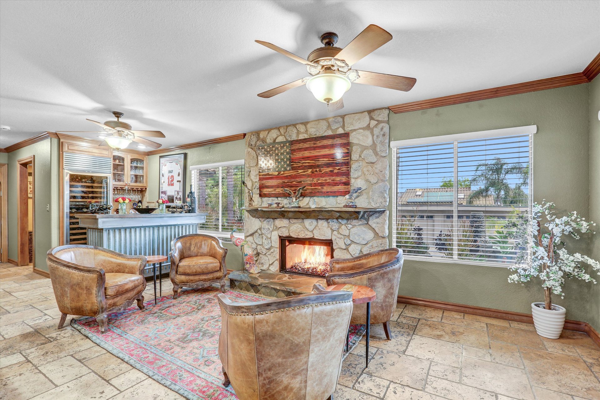 2669 Victoria Circle