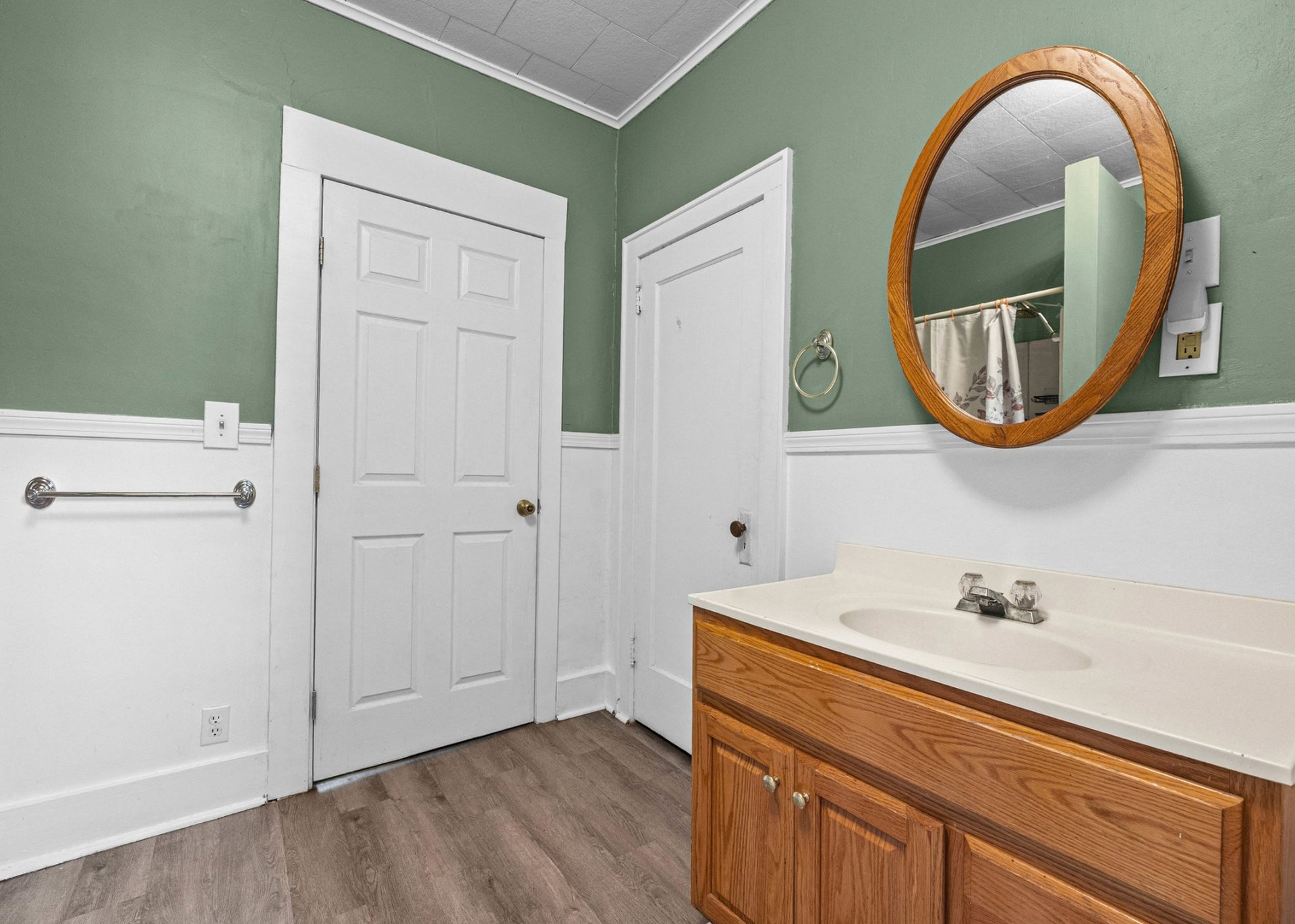 194-196 Pulteney St Geneva NY | 2-Unit Duplex for Sale