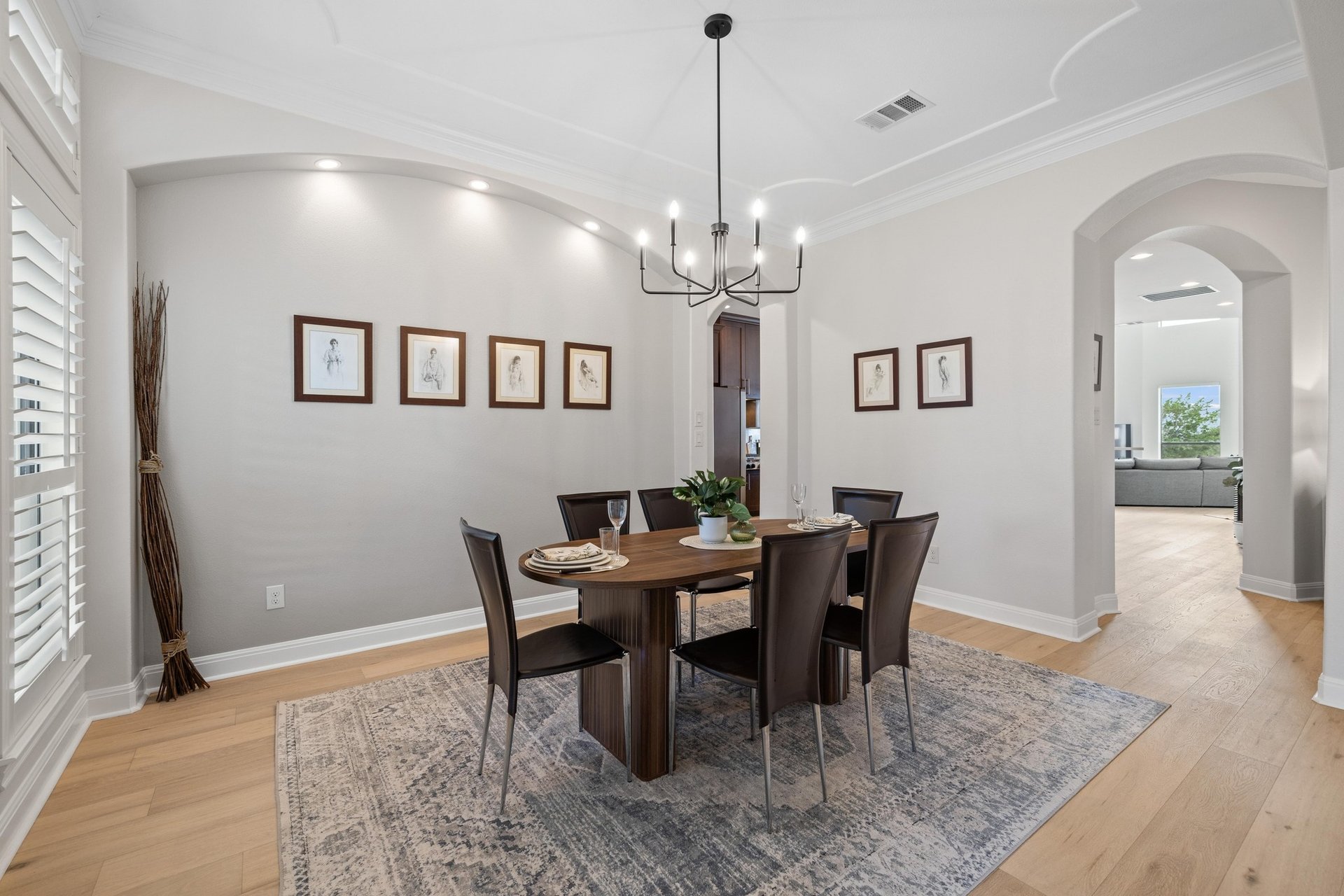 1501 University Club Drive