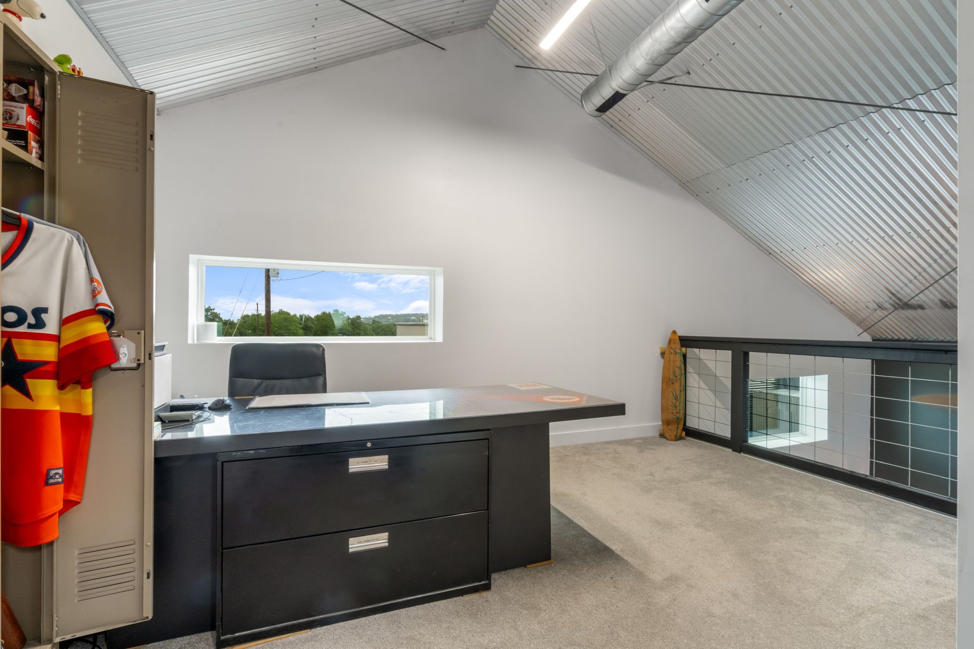 Unique Residential/Commercial Property - 180 Henly LOOP