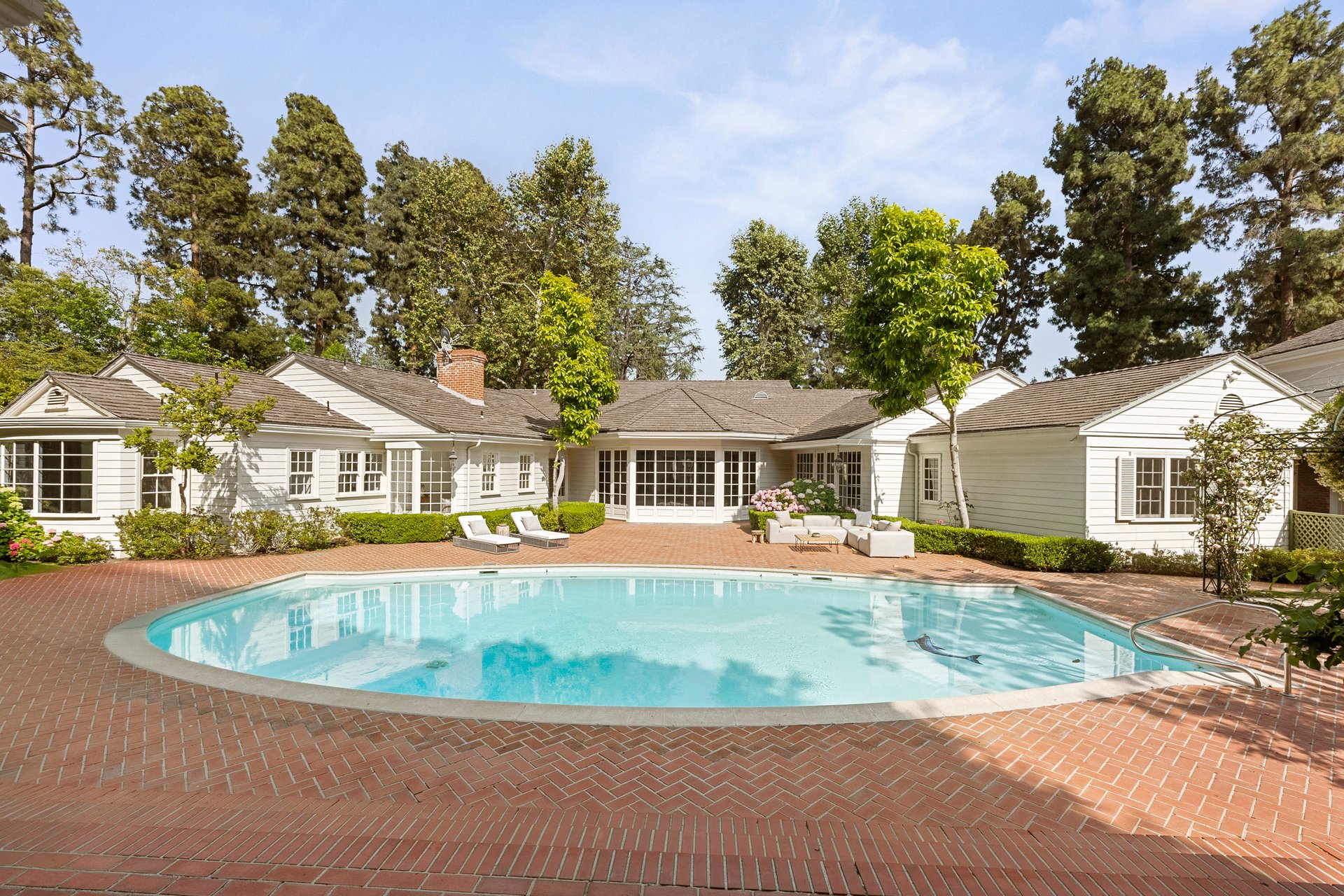 1001 N Crescent Dr, Beverly Hills 