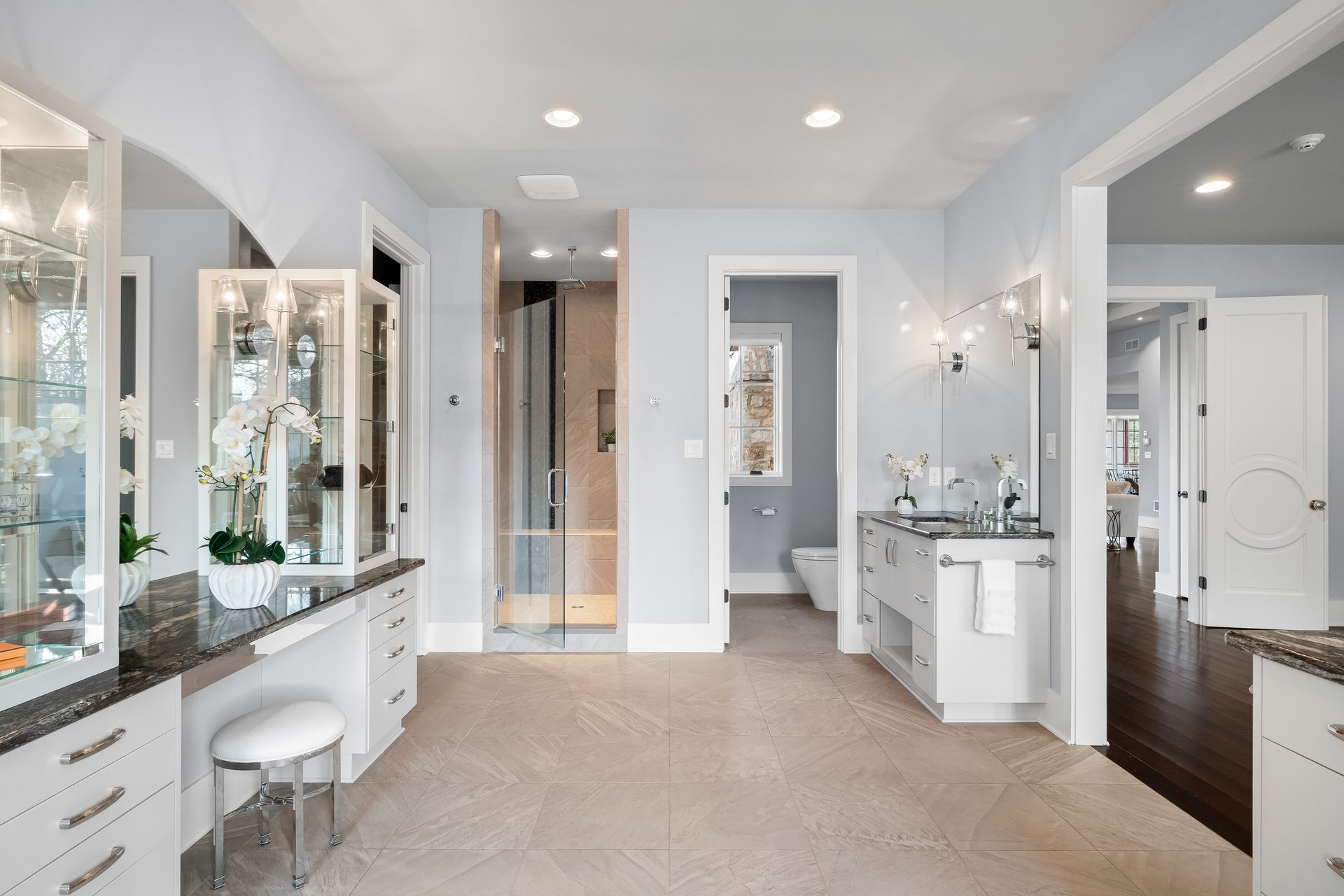 2687 Avenue Du Vlg