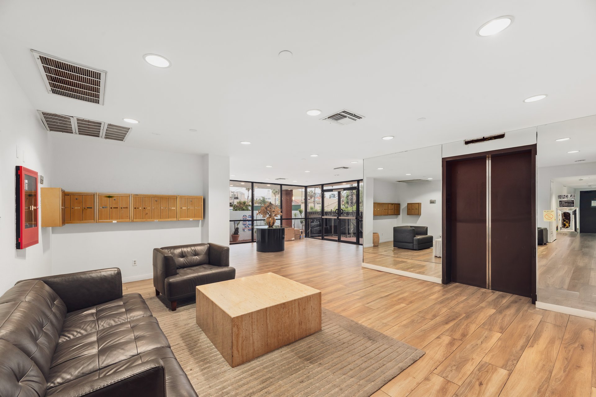 1133 5th St Unit: 204, Santa Monica 