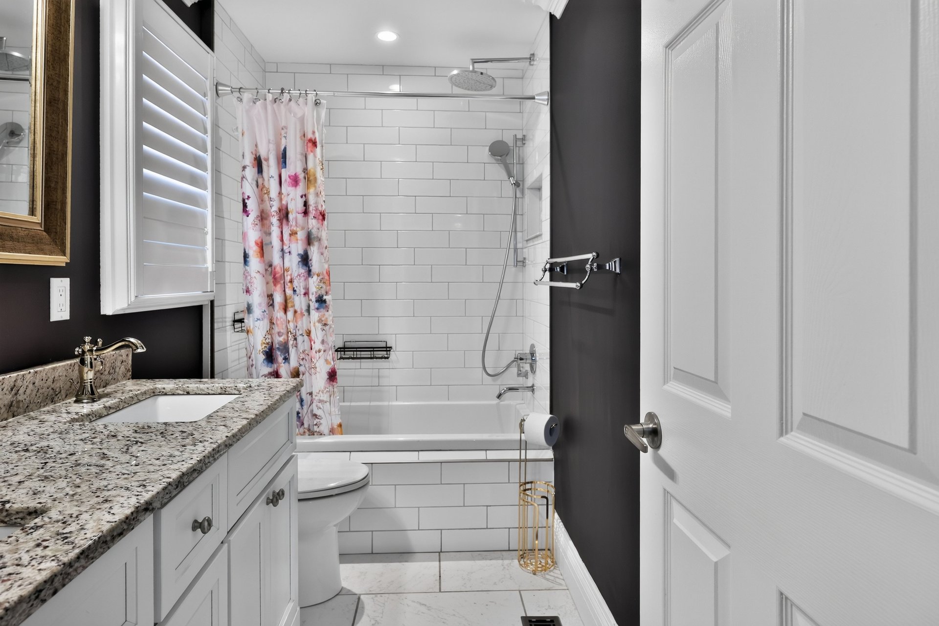 2102 Salma Crescent, Burlington