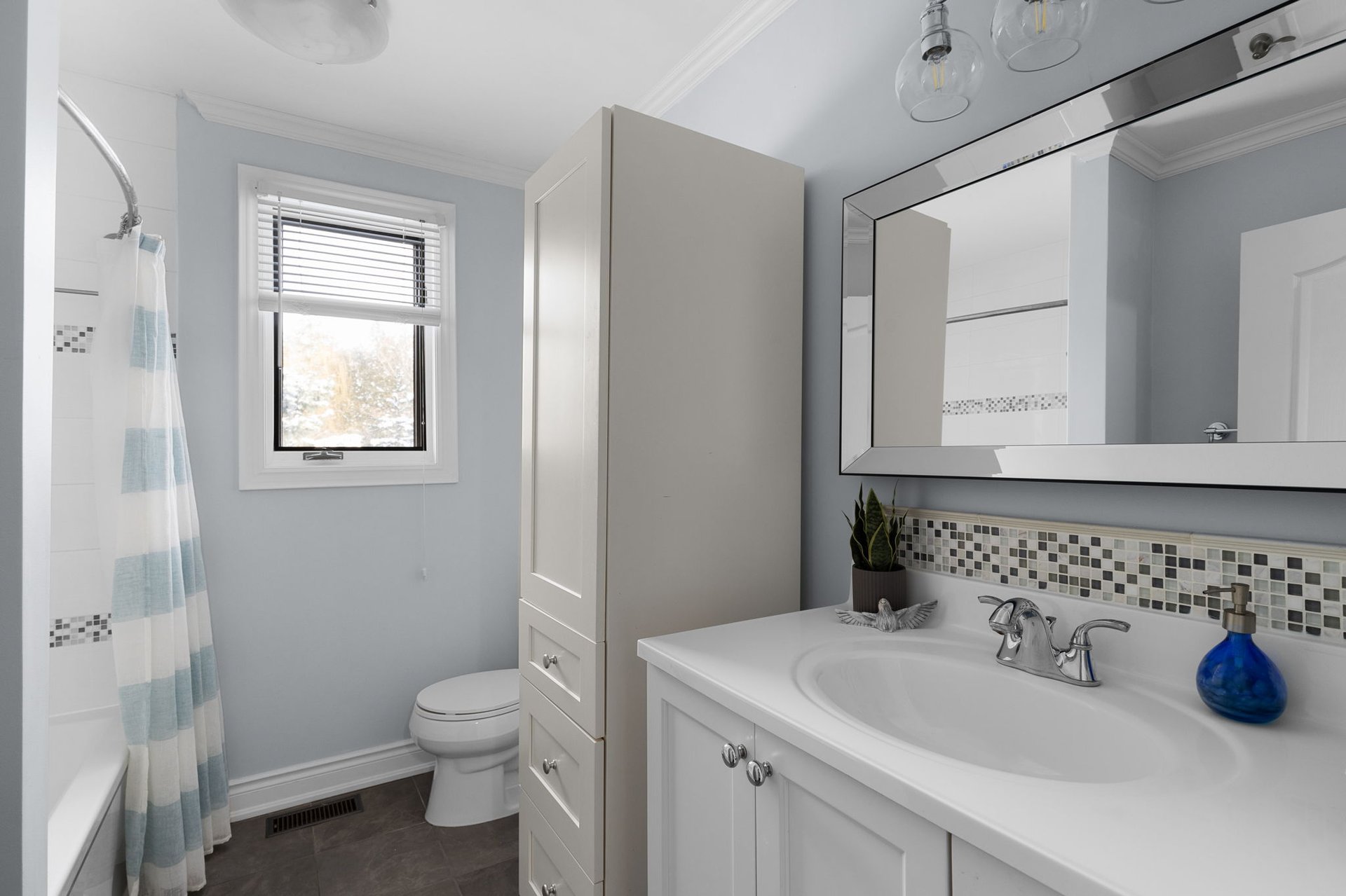 381 Cox Mill Road, Barrie