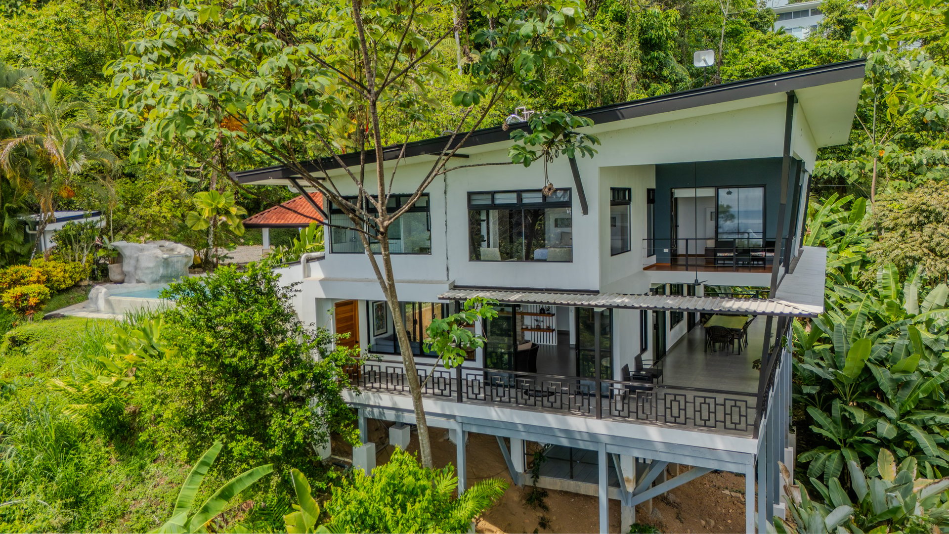 Casa La Roca, Whale's Tail 3 Bedroom Home In Uvita!