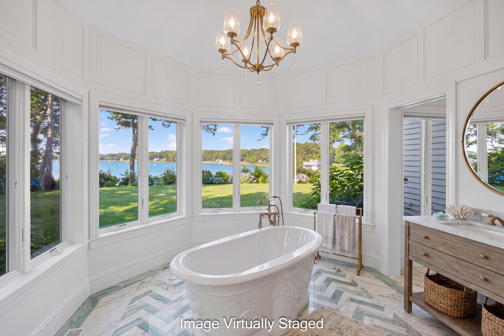 Breathtaking views over West Bay and Eel River