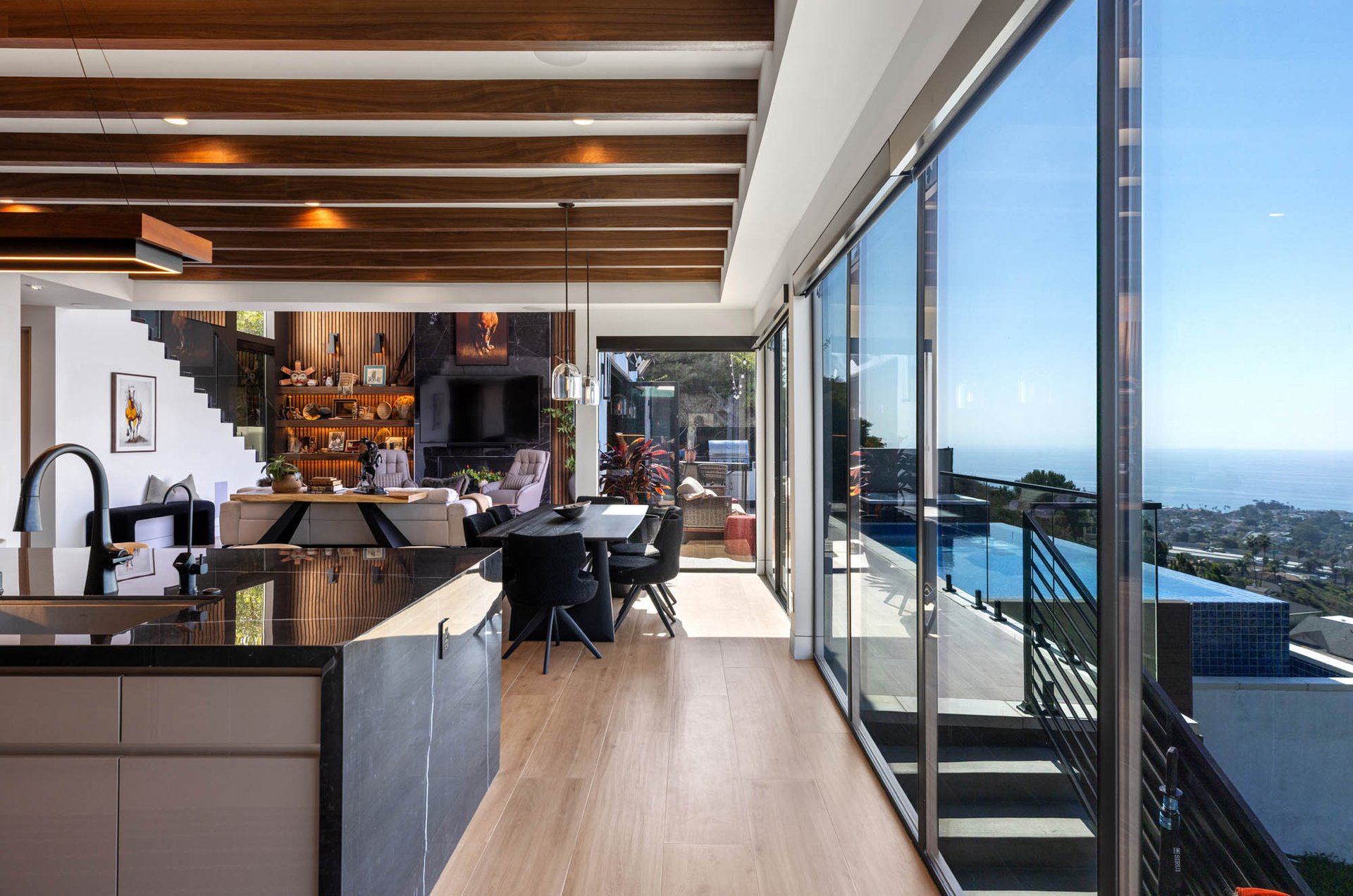 606 E Avenida San Juan