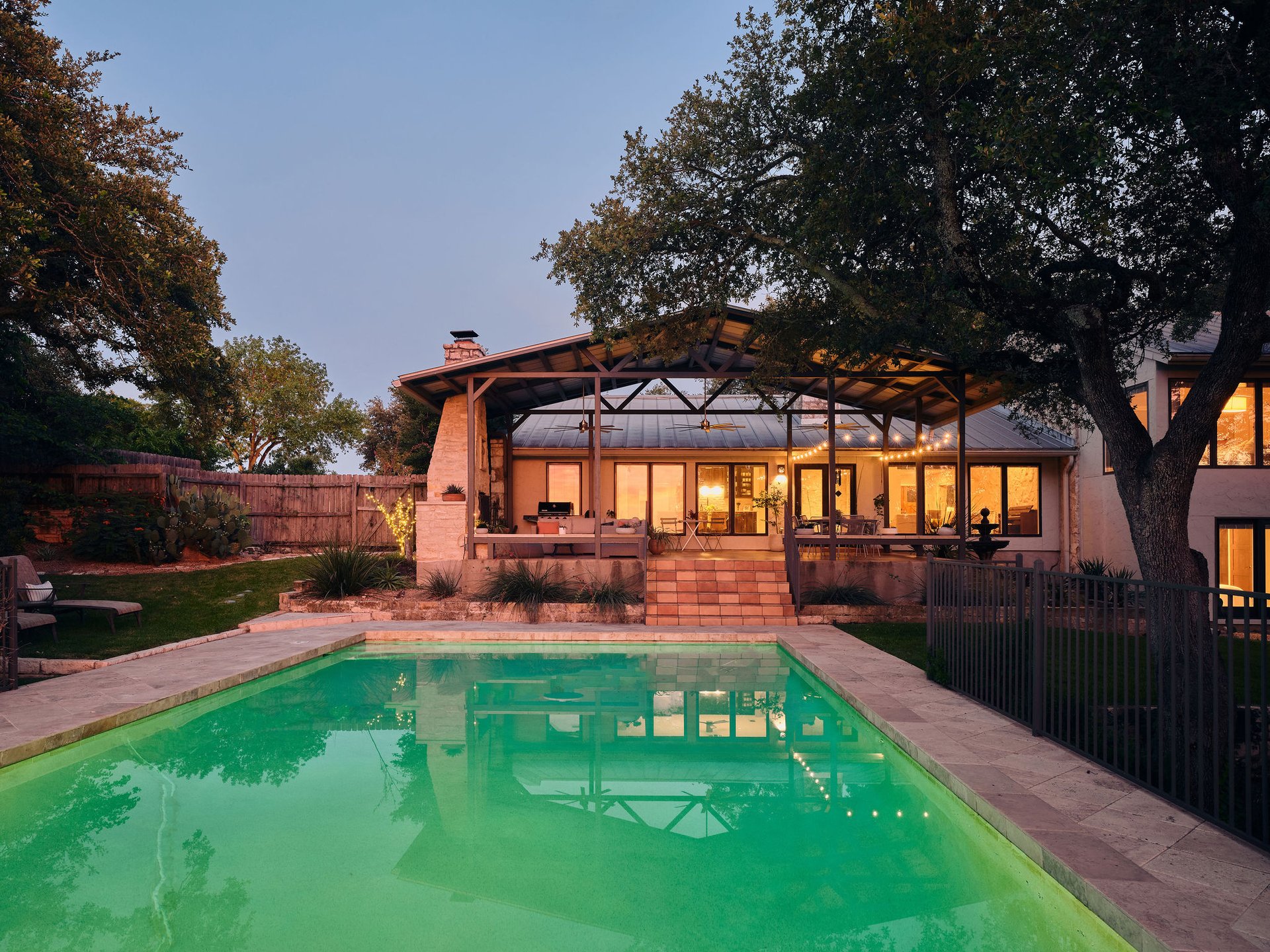 2310 Camino Alto