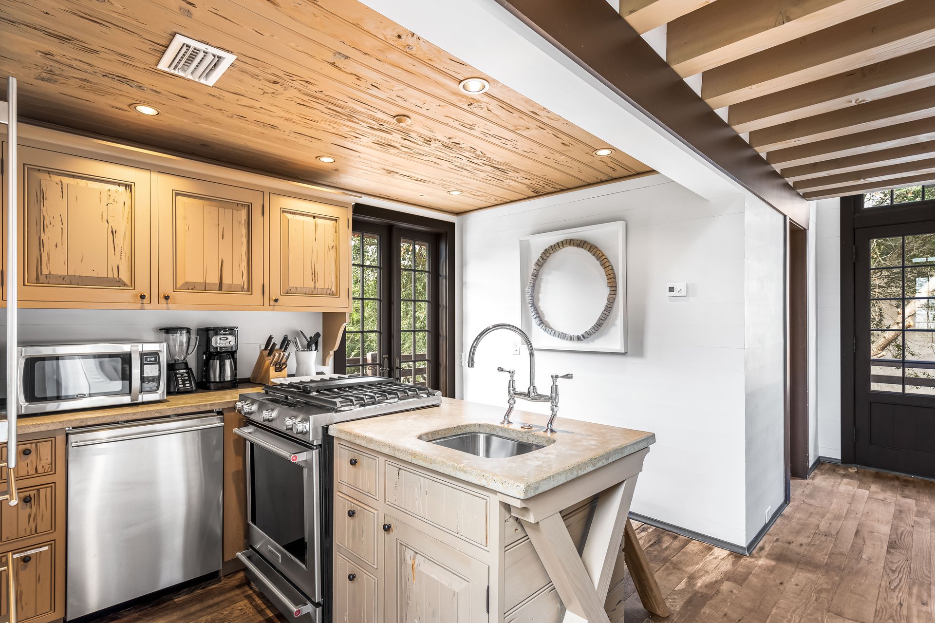 Exclusive Off-Market Luxury Home in Rosemary Beach – 10 N Spanish Town Ln