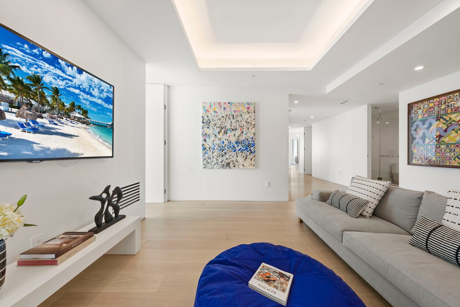100 S Pointe Drive, Residence 1906/07