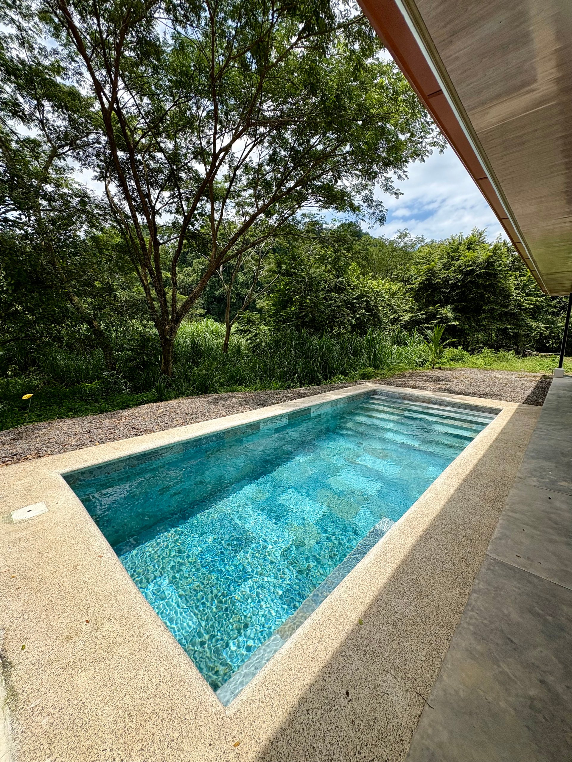 Serenity Riverside Jungle Pool Home
