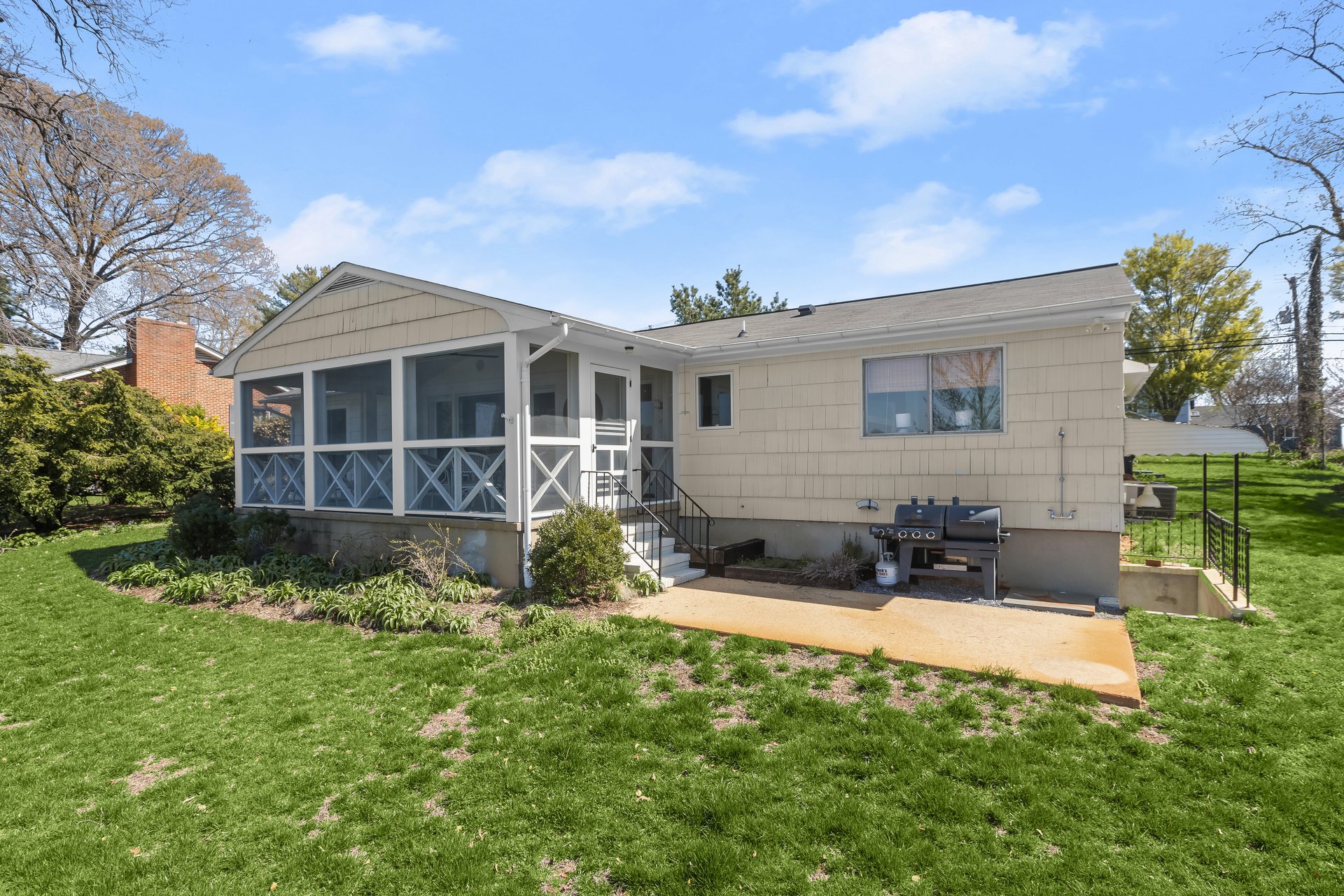 5167 Mountain Road