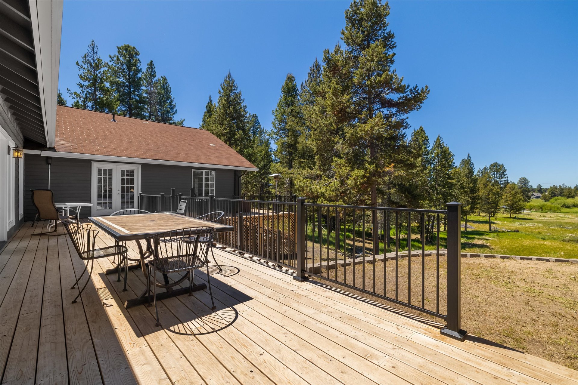 53345 Riverview Drive