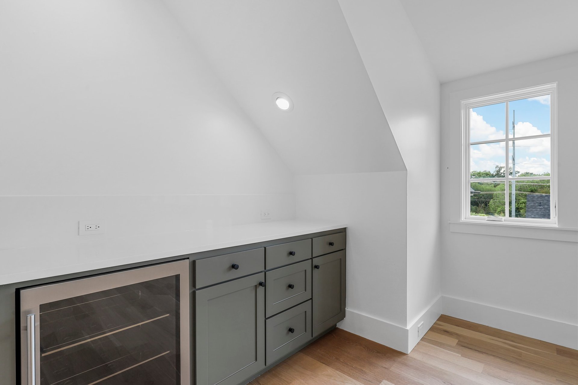 109 Crestwood