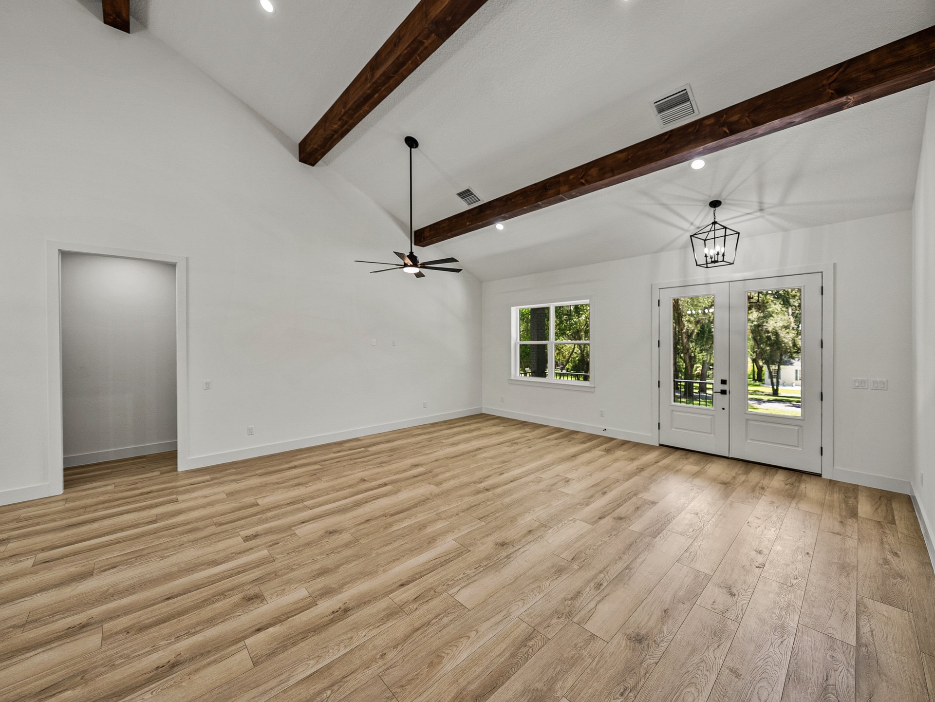 14069 GRANDEUR WAY