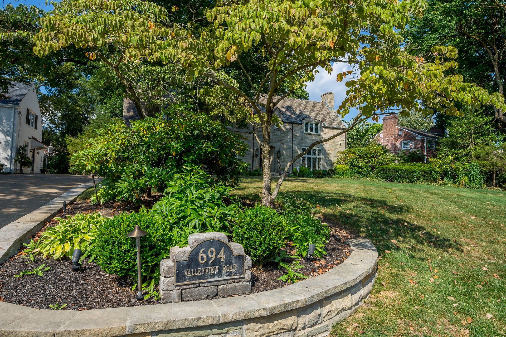 694 Valleyview Road
