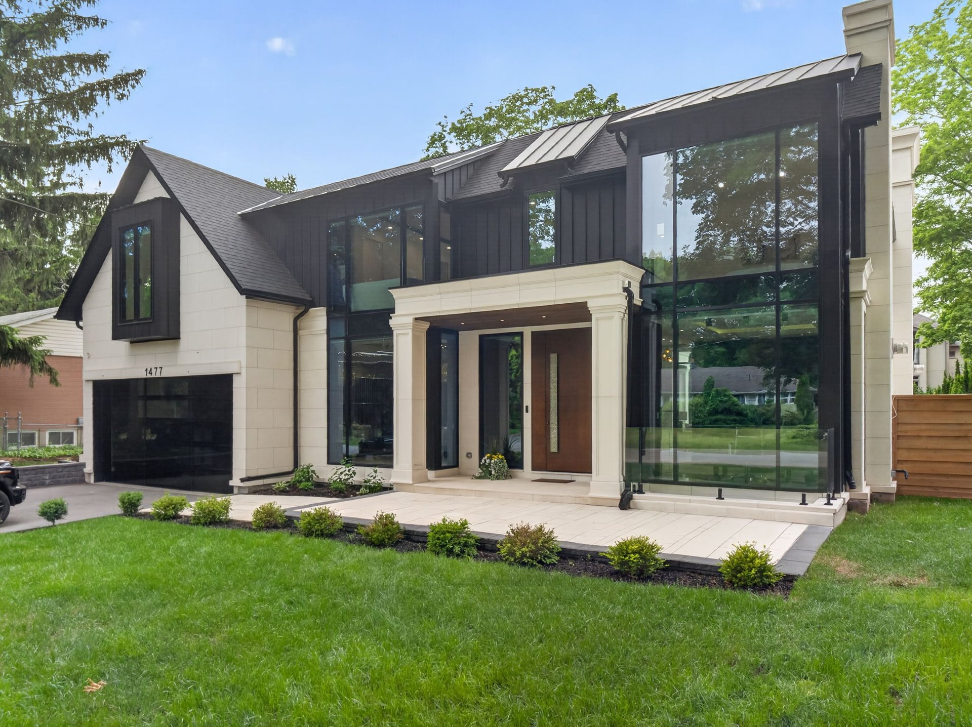 1477 Duncan Road