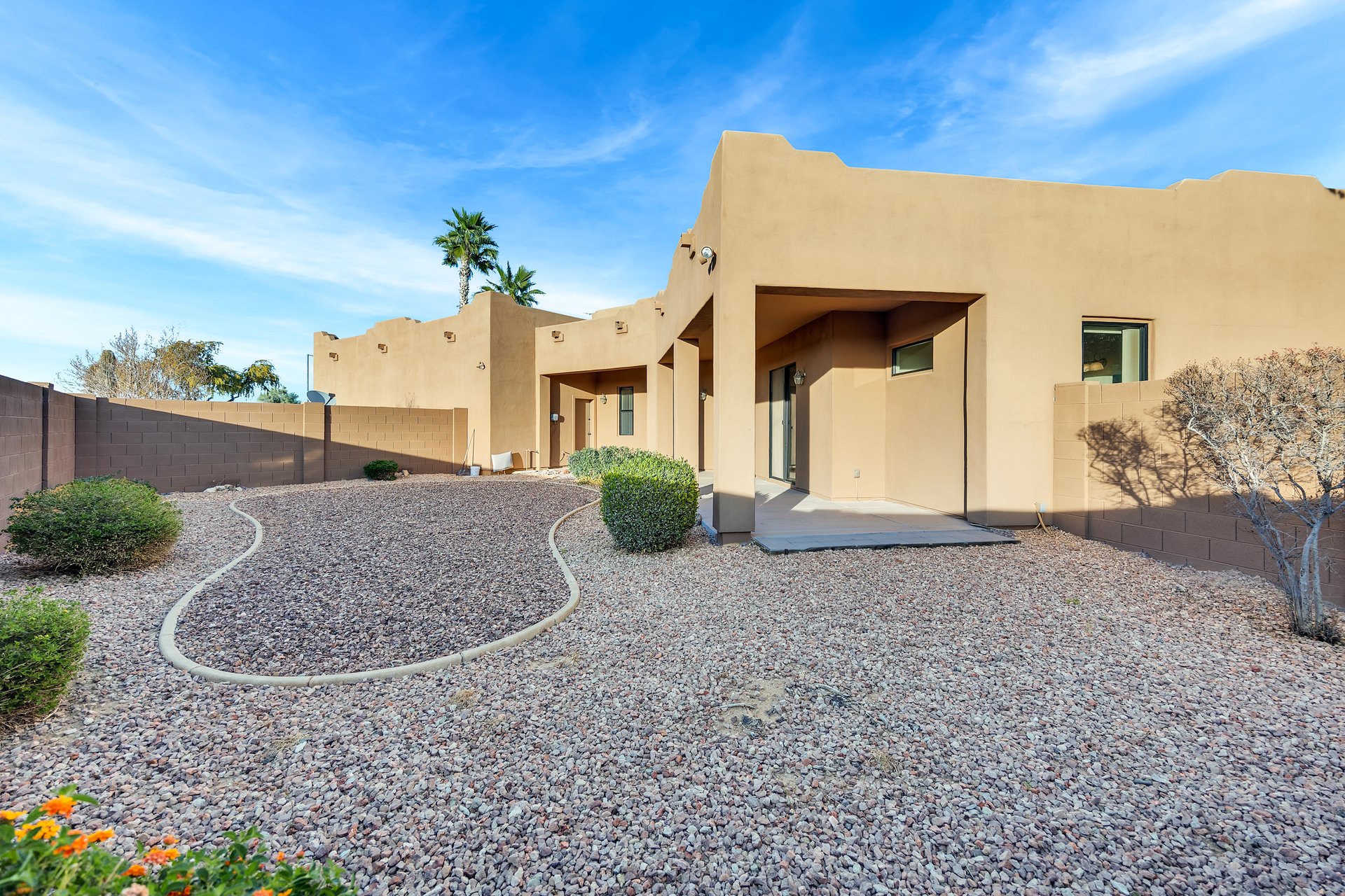 17117 W Dale Lane
