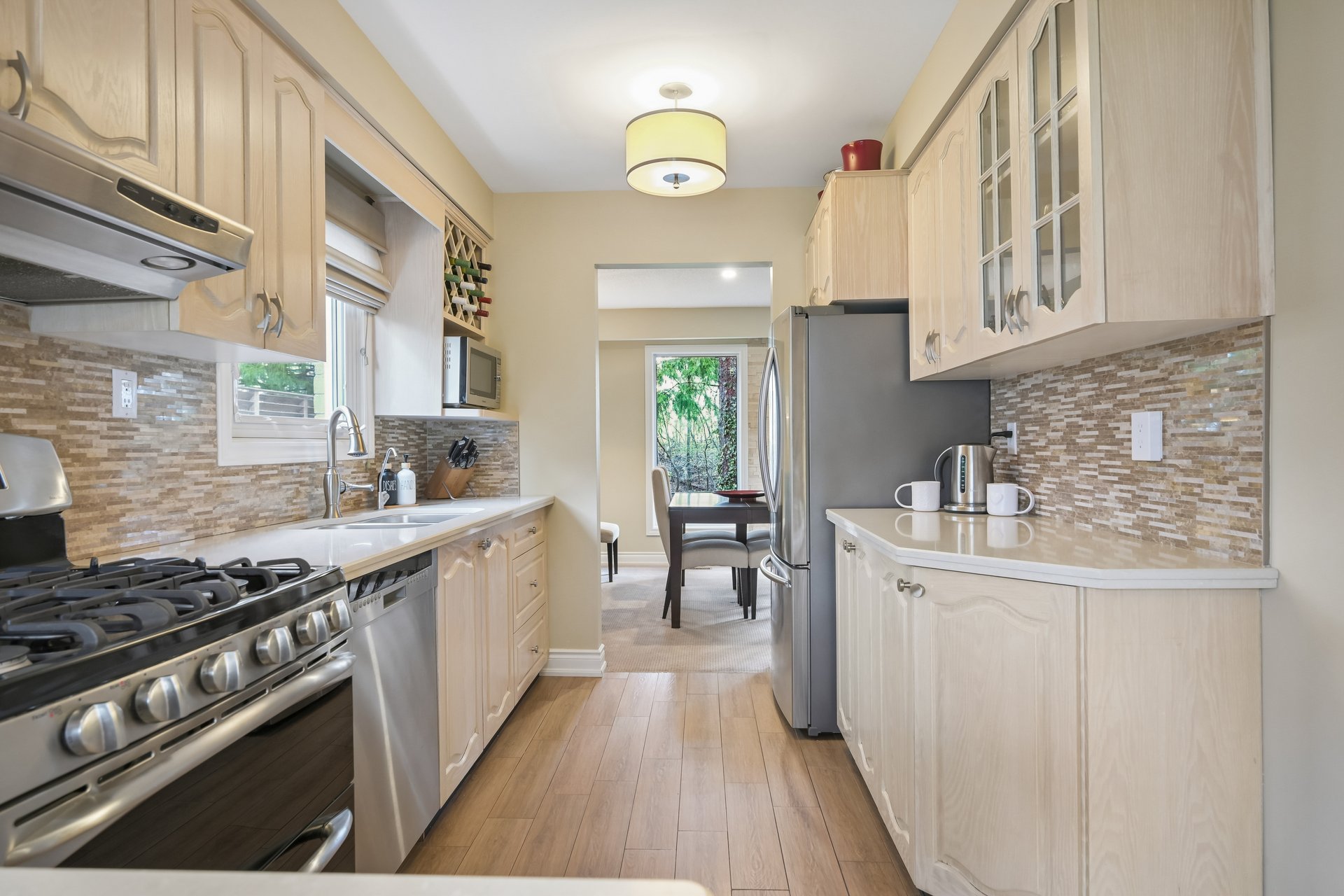 Ravine Living in Glen Abbey!