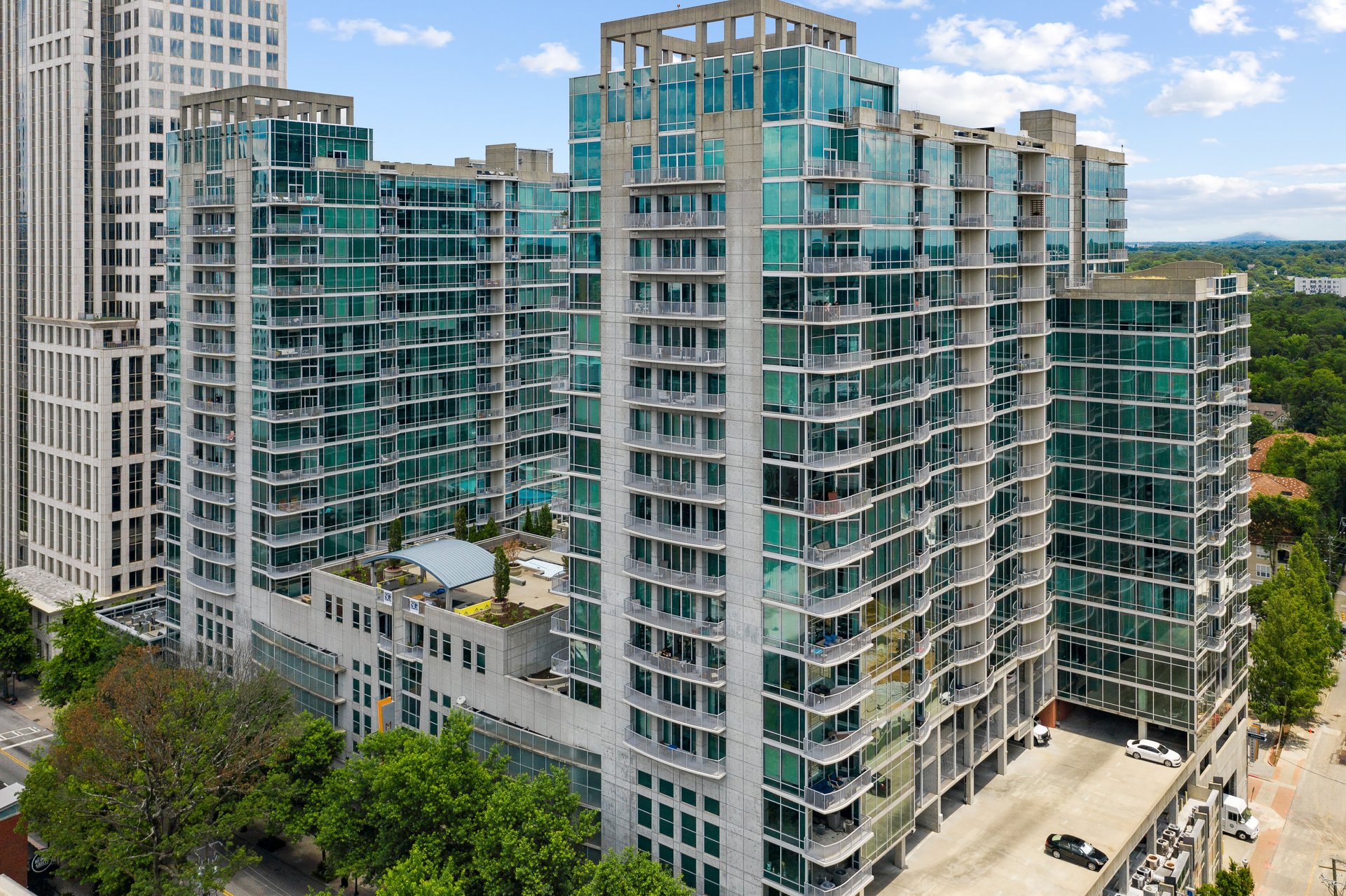 943 Peachtree Street NE Unit 913