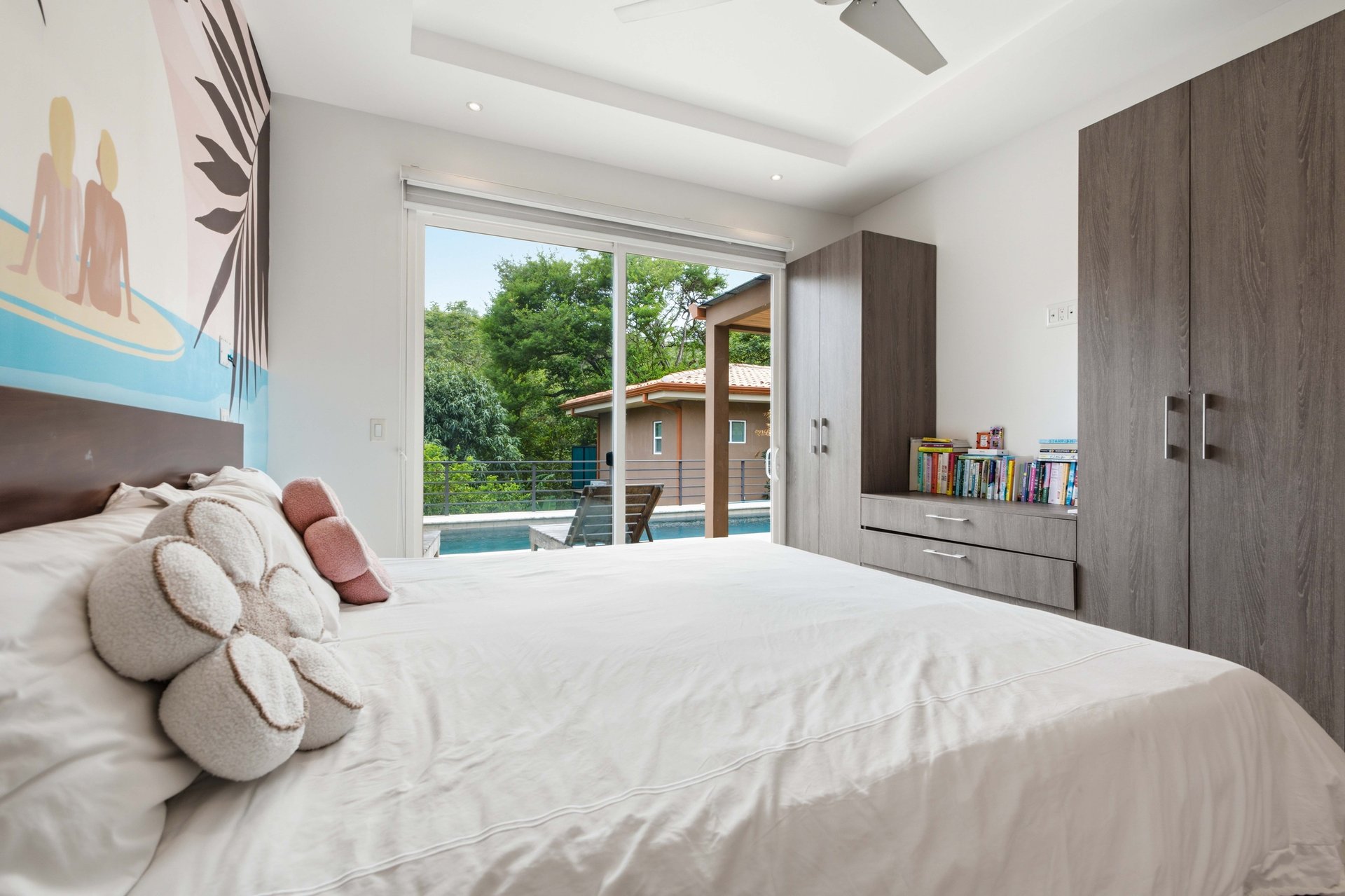 Casa Oasis | 3BR Main Residence + 2BR Guest House with Pool in Mar Vista, Playa Flamingo