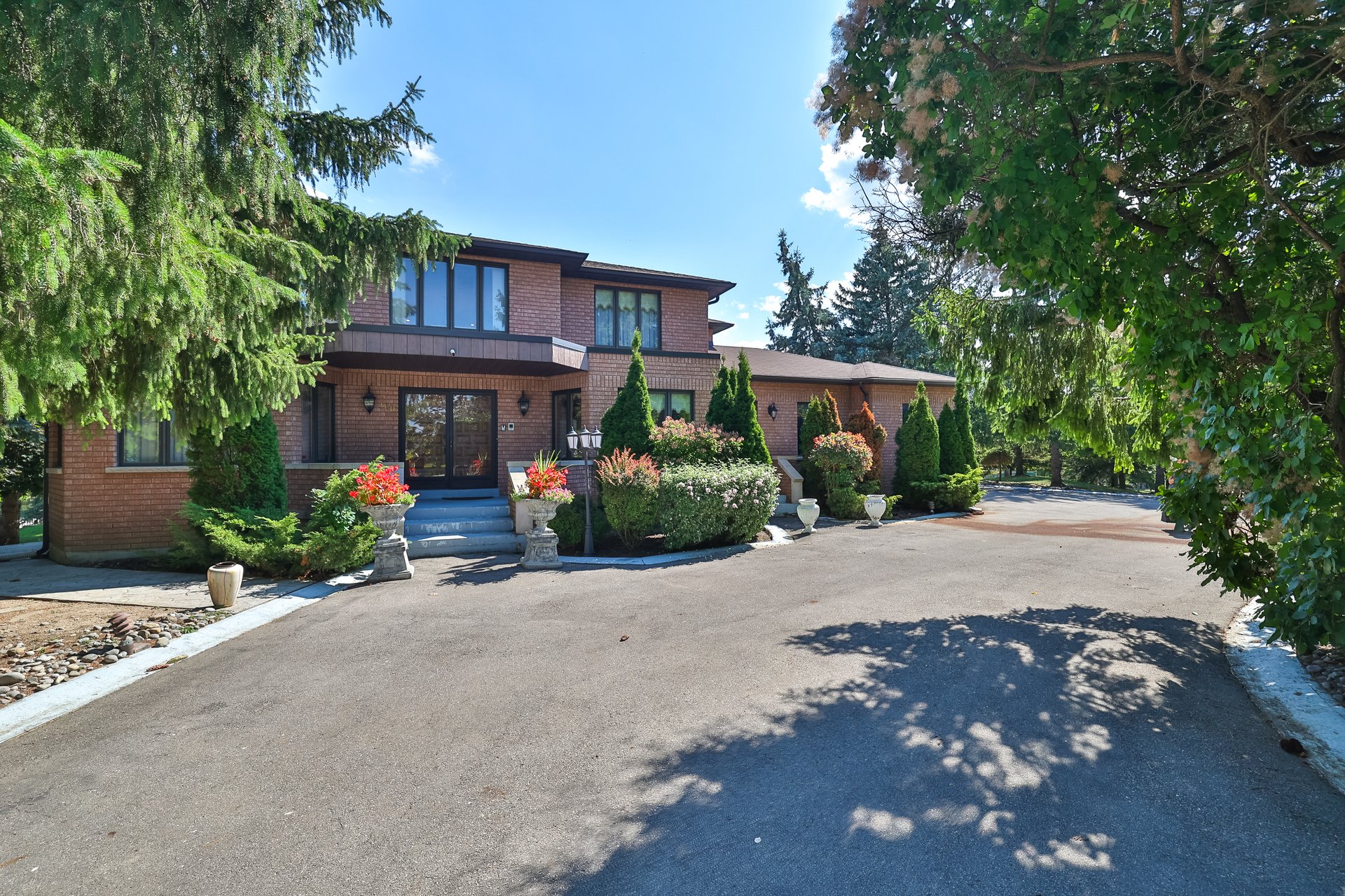 SOLD: Magnificent Estate 
