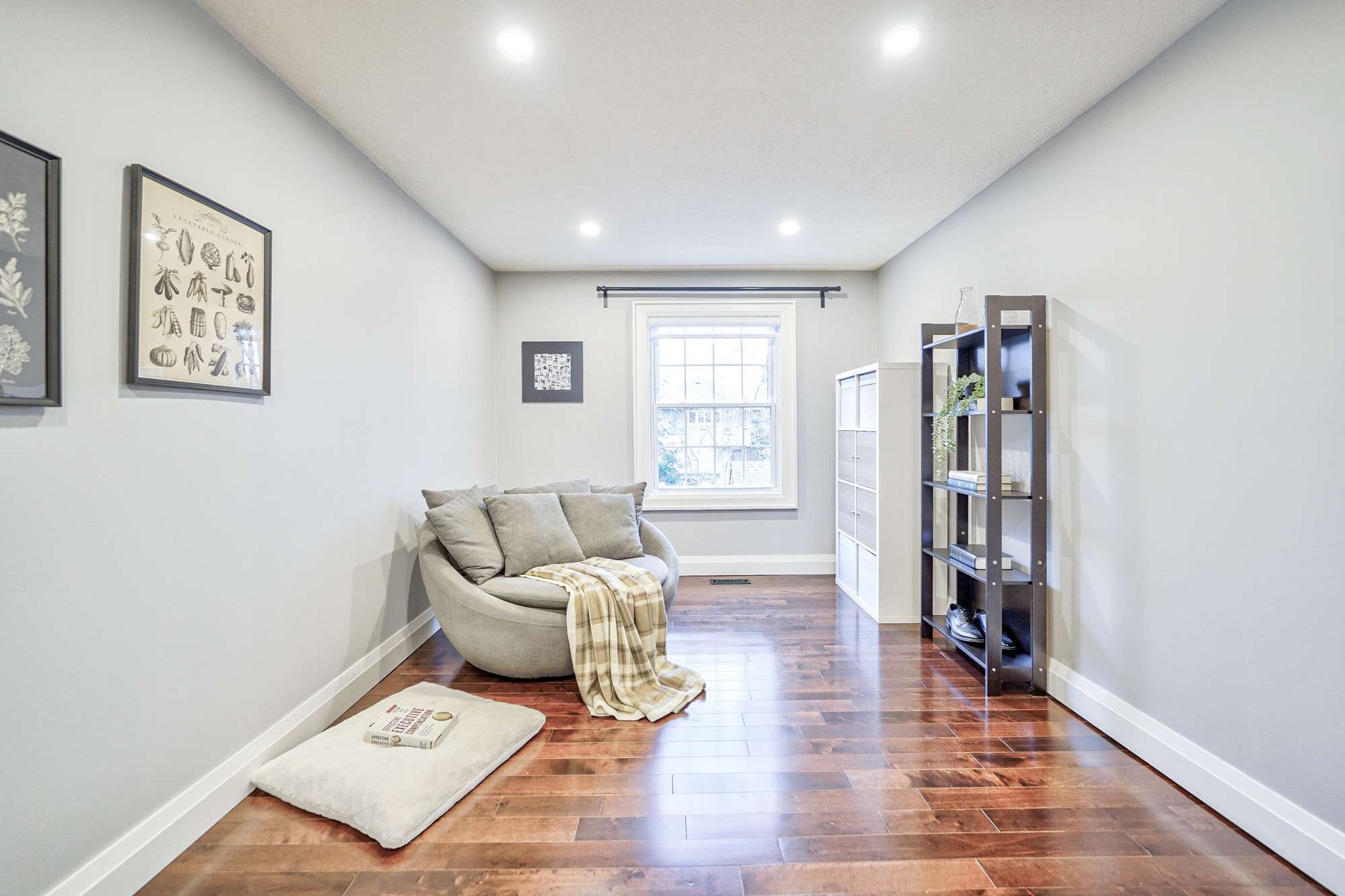 1196 Potters Wheel Cres