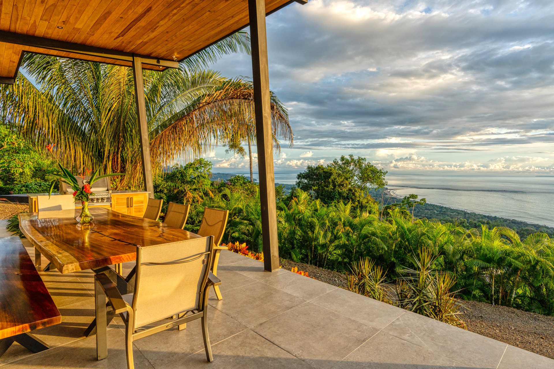 Hermosa Retreat Villa in the Heart of Costa Rica