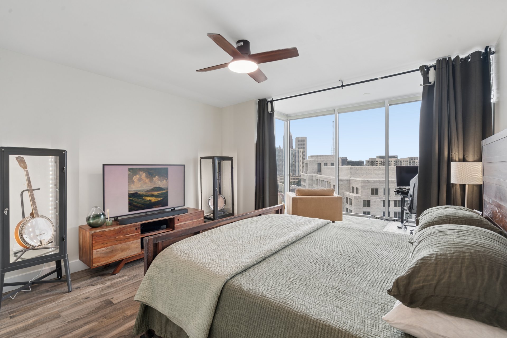1080 Peachtree Street NE Unit 1711