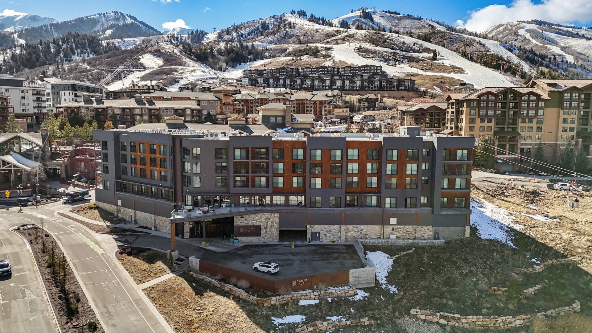 2670 W Canyons Resort Drive, 127
