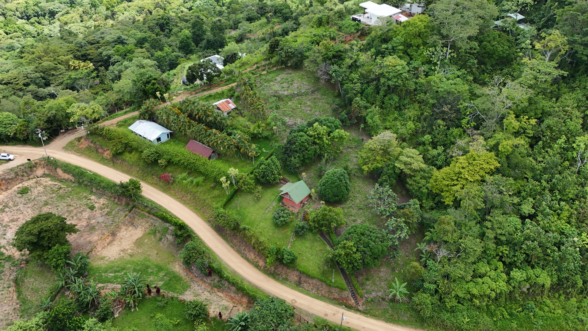 Ocean & Mountain View Lot with Multiple Building Sites-20 Minutes from Uvita