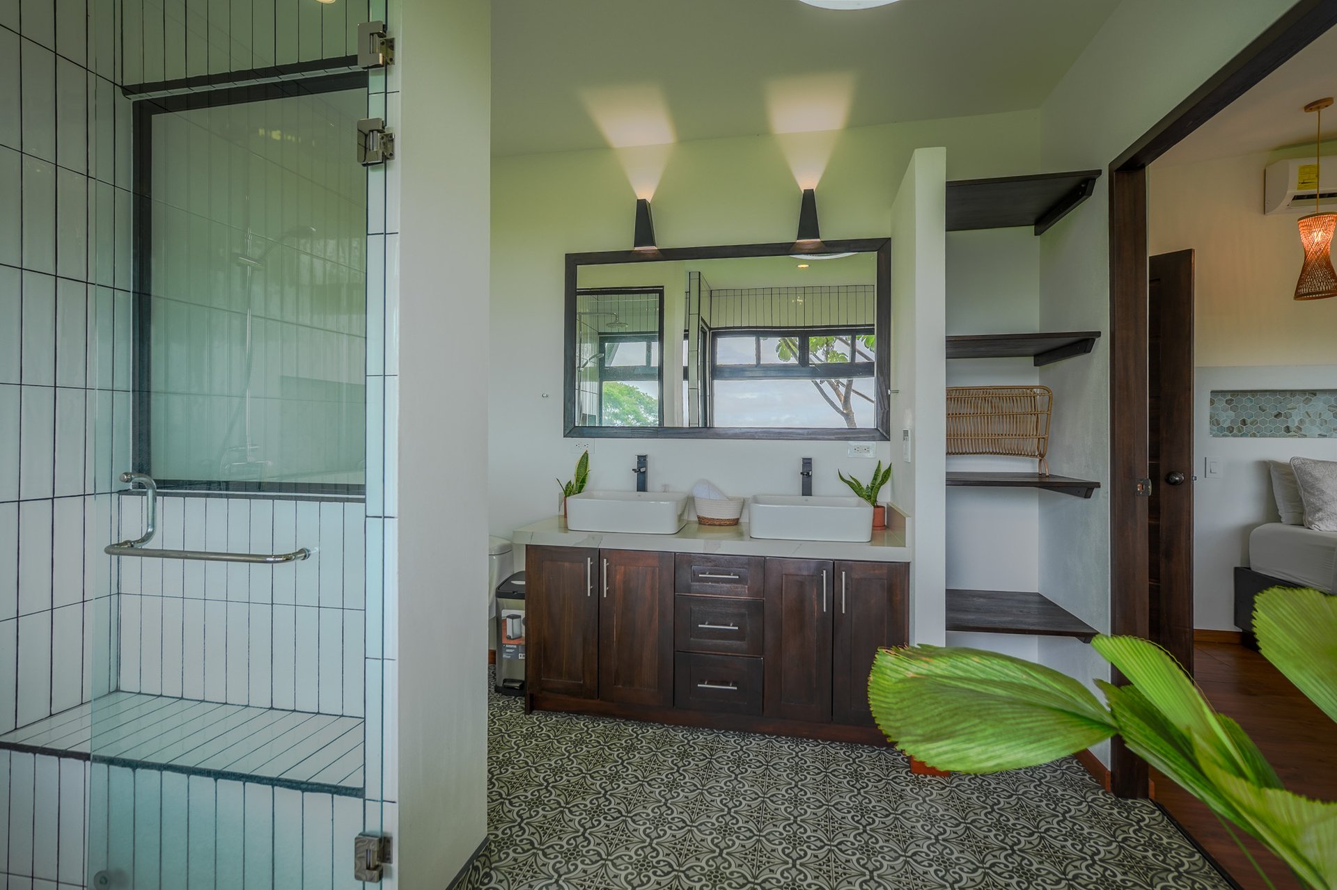 Casa La Roca, Whale's Tail 3 Bedroom Home In Uvita!