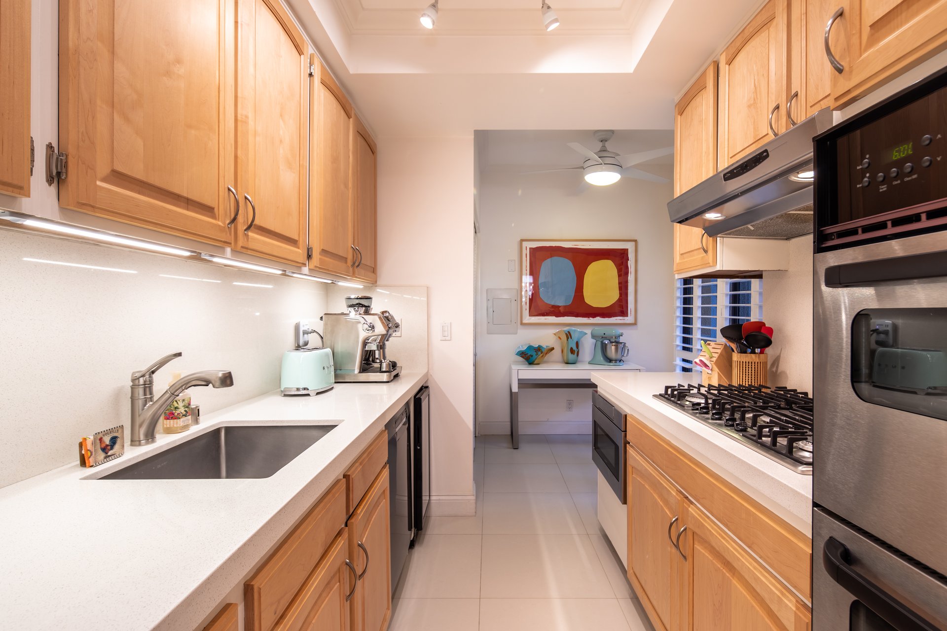 8455 Fountain Ave Unit: 518, West Hollywood 