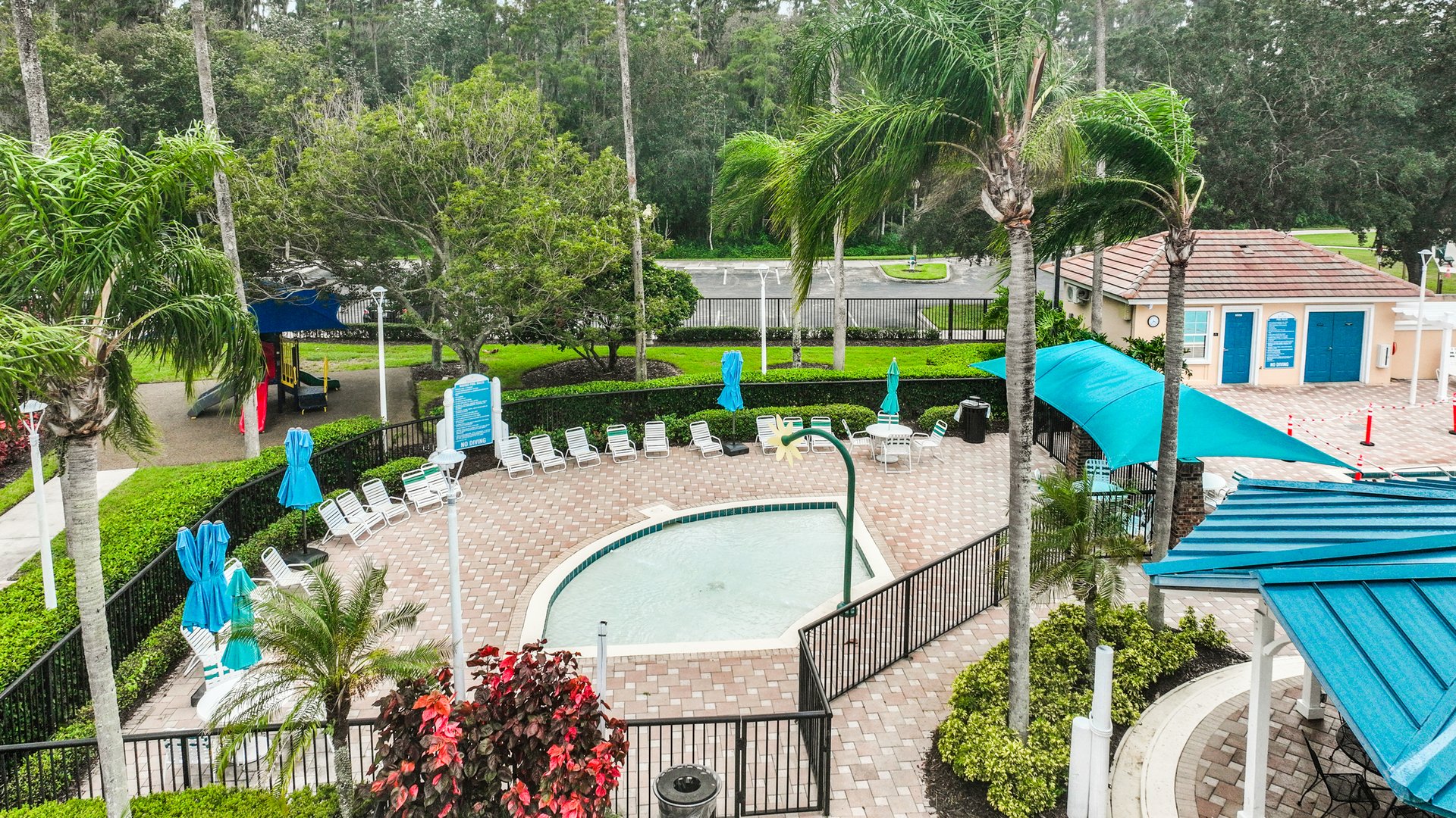Orlando Vista Lakes 5-Bedroom 4-Bathroom Home and Lifestyle