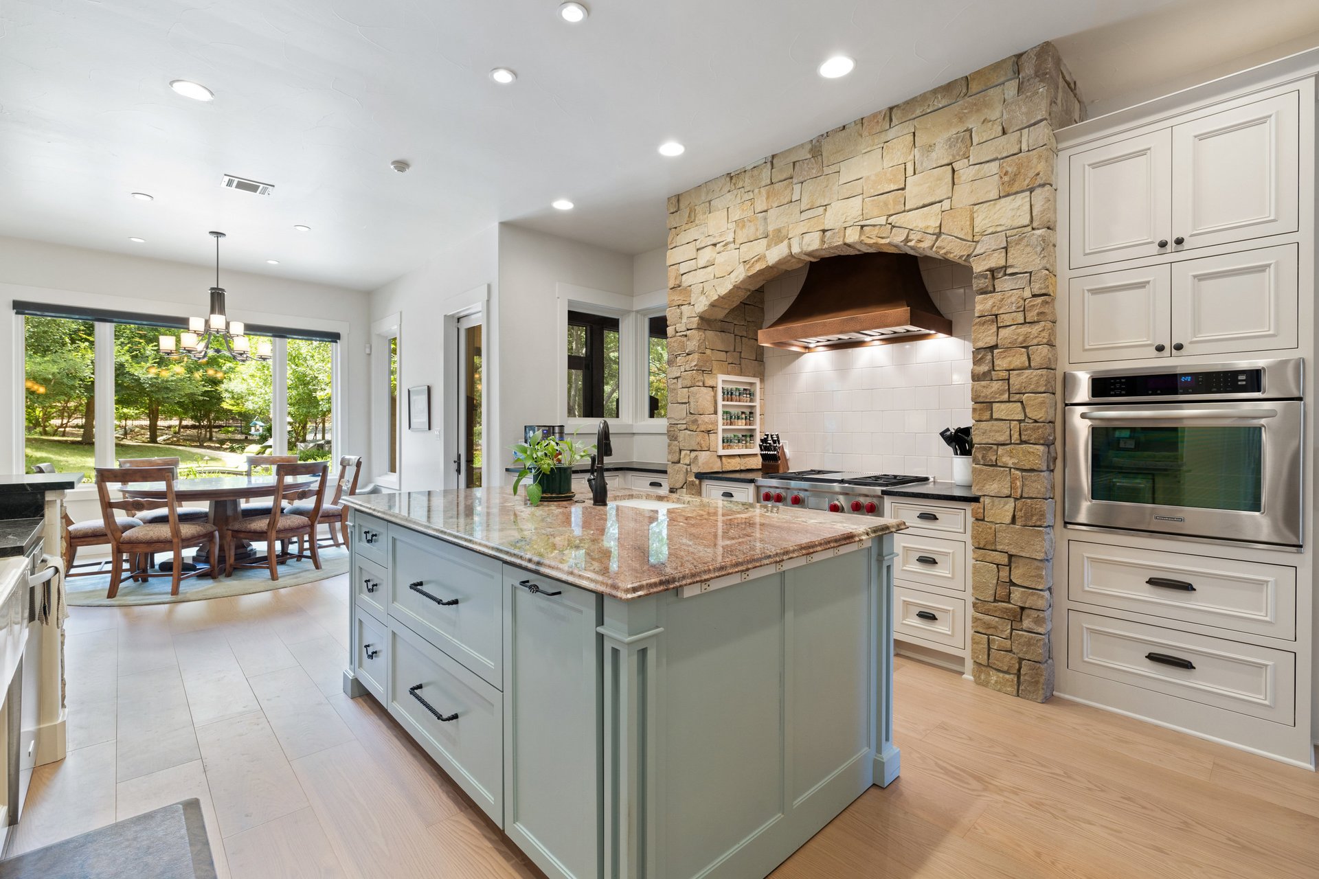 12821 Hacienda Ridge