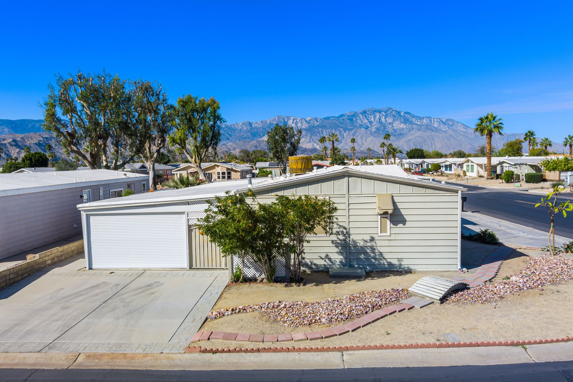 73257 Desert Greens Drive N