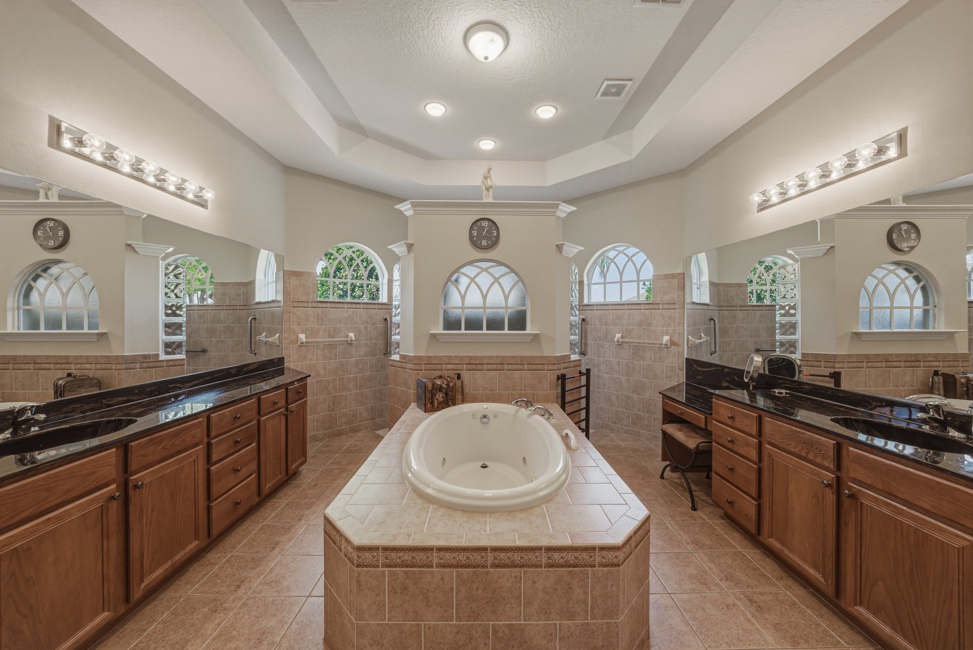 13304 THOROUGHBRED DR