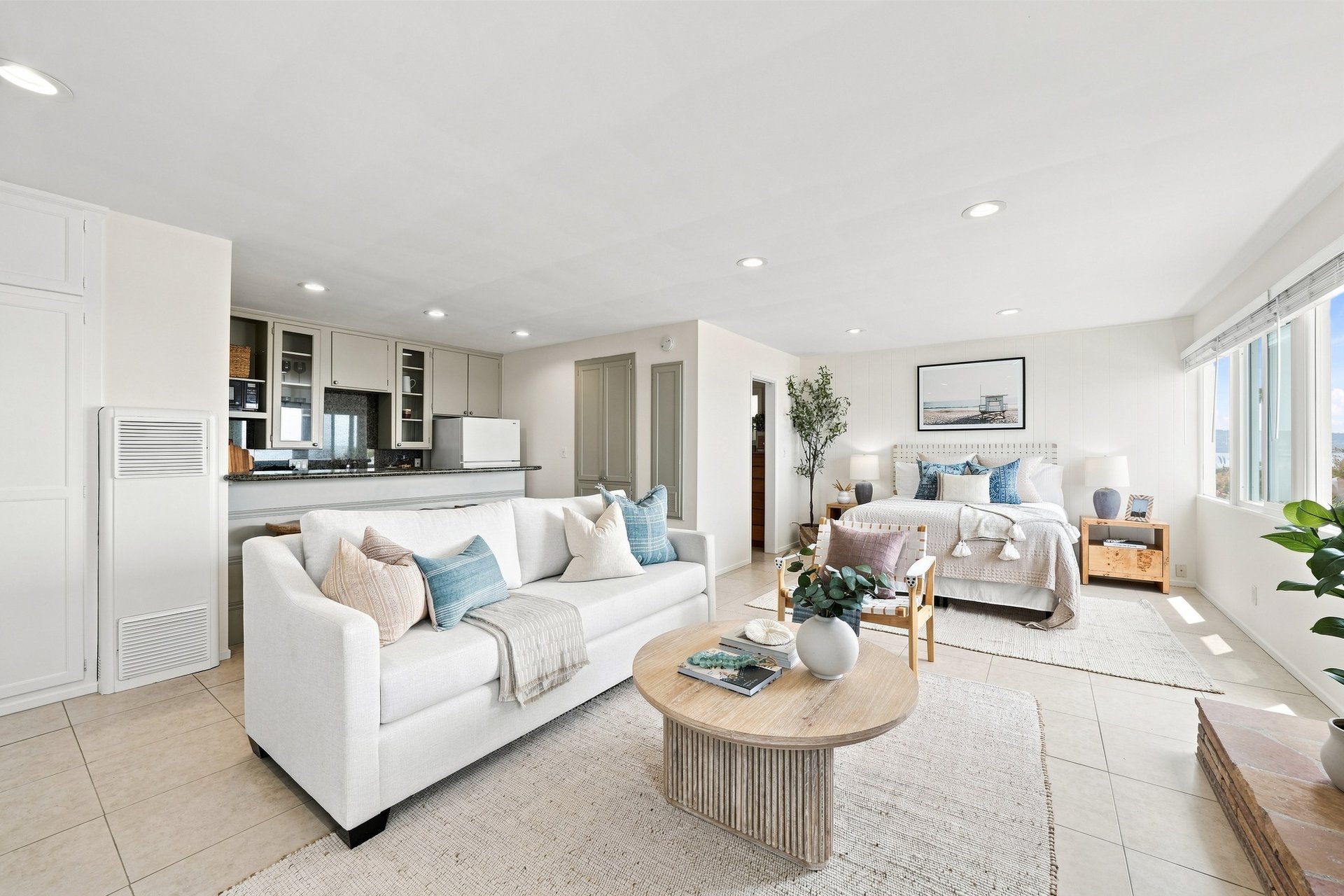 1416 The Strand